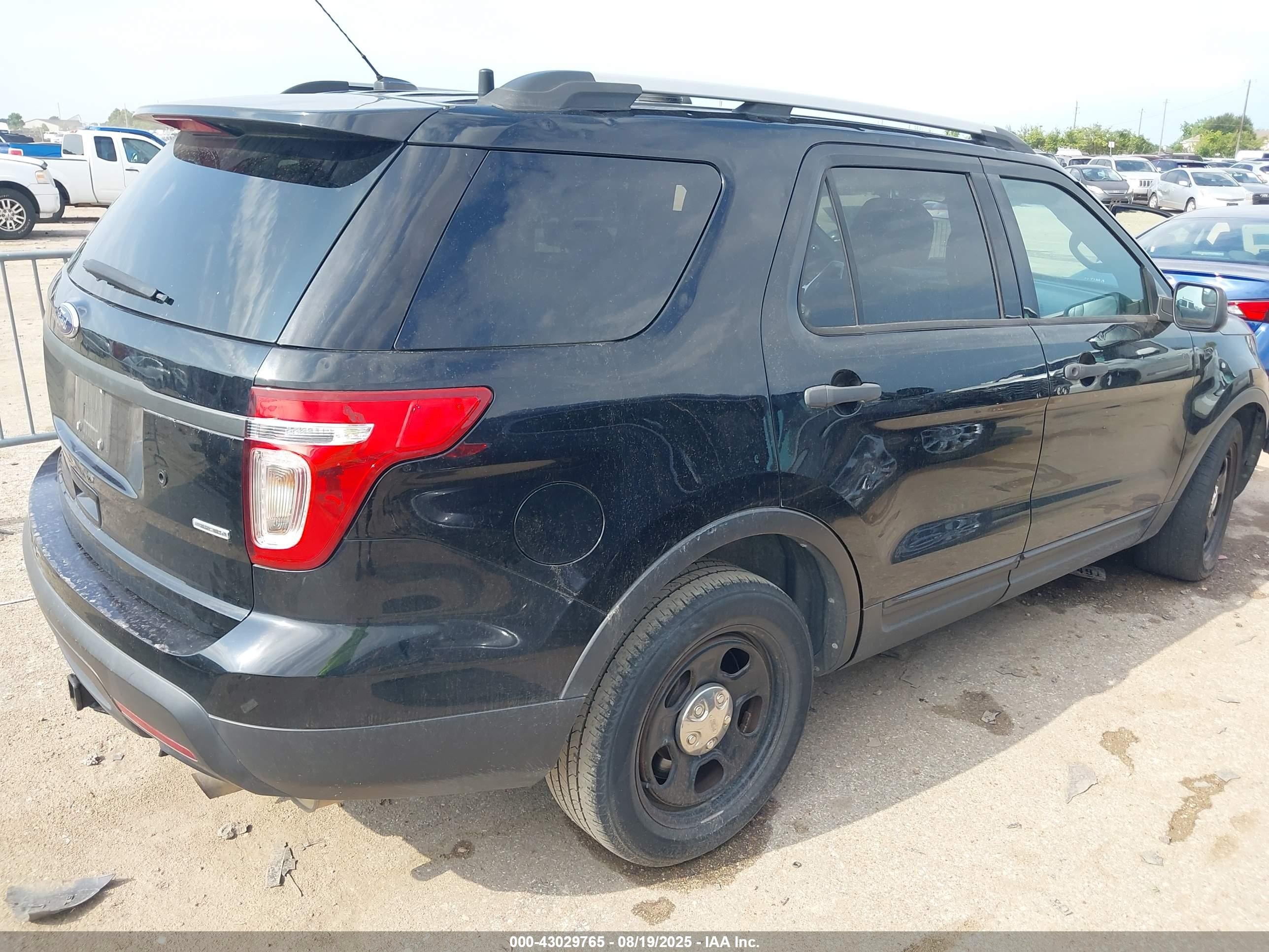 2013 Ford Police Interceptor   Black vin: 1FM5K8AR7DGC06971