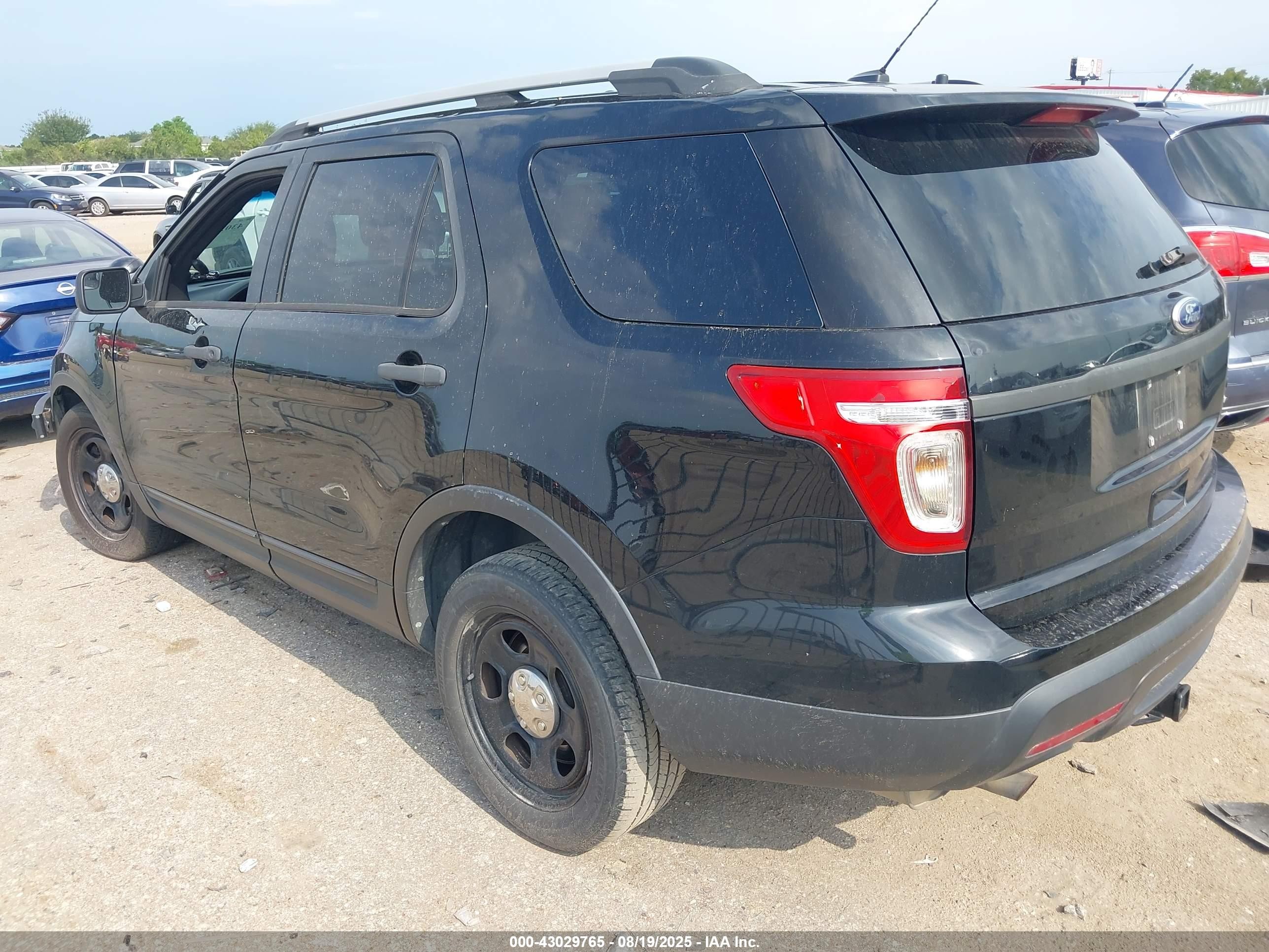 2013 Ford Police Interceptor   Black vin: 1FM5K8AR7DGC06971