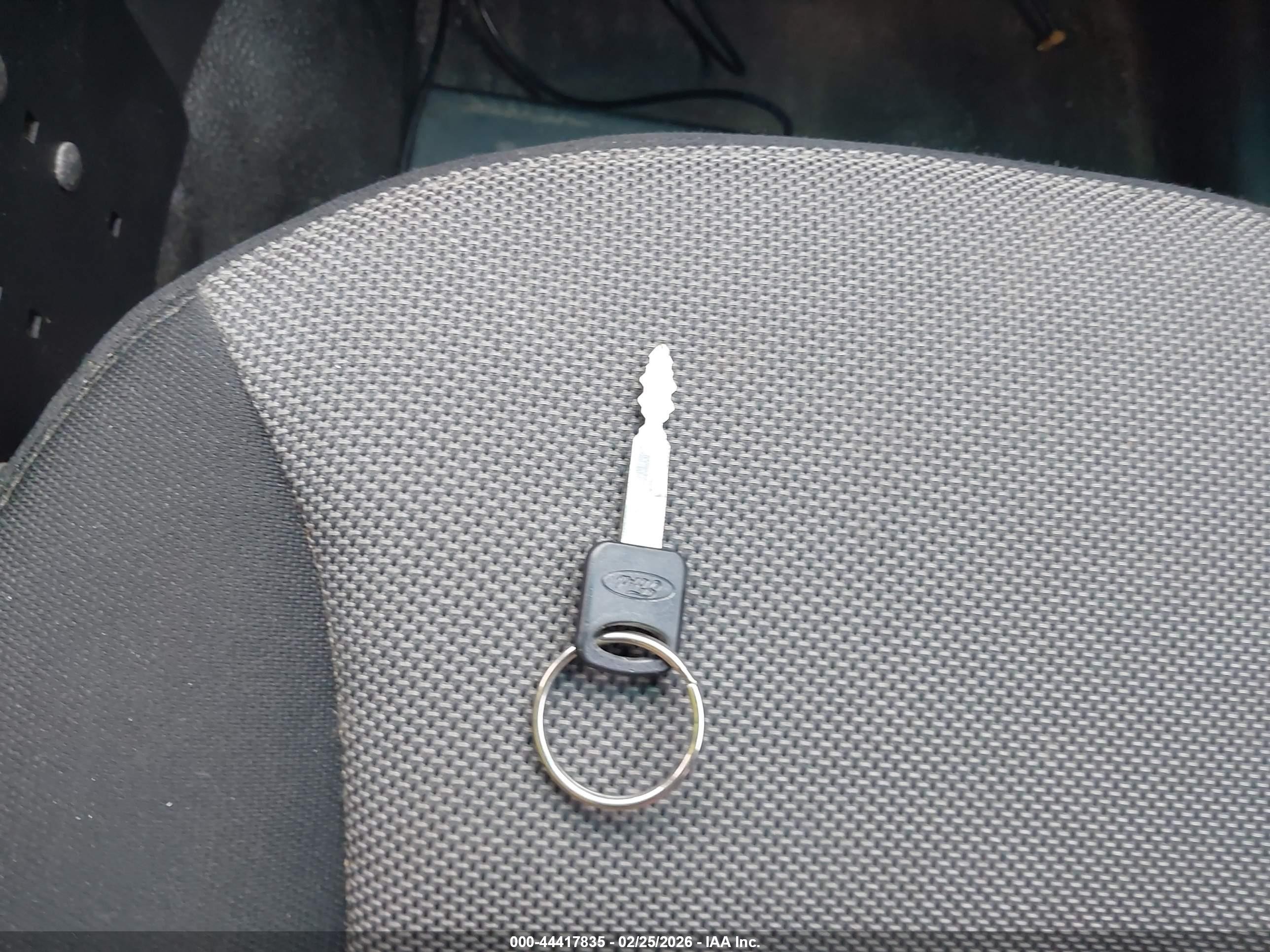 2014 Ford Police Interceptor   Silver vin: 1FM5K8AR7EGA33549
