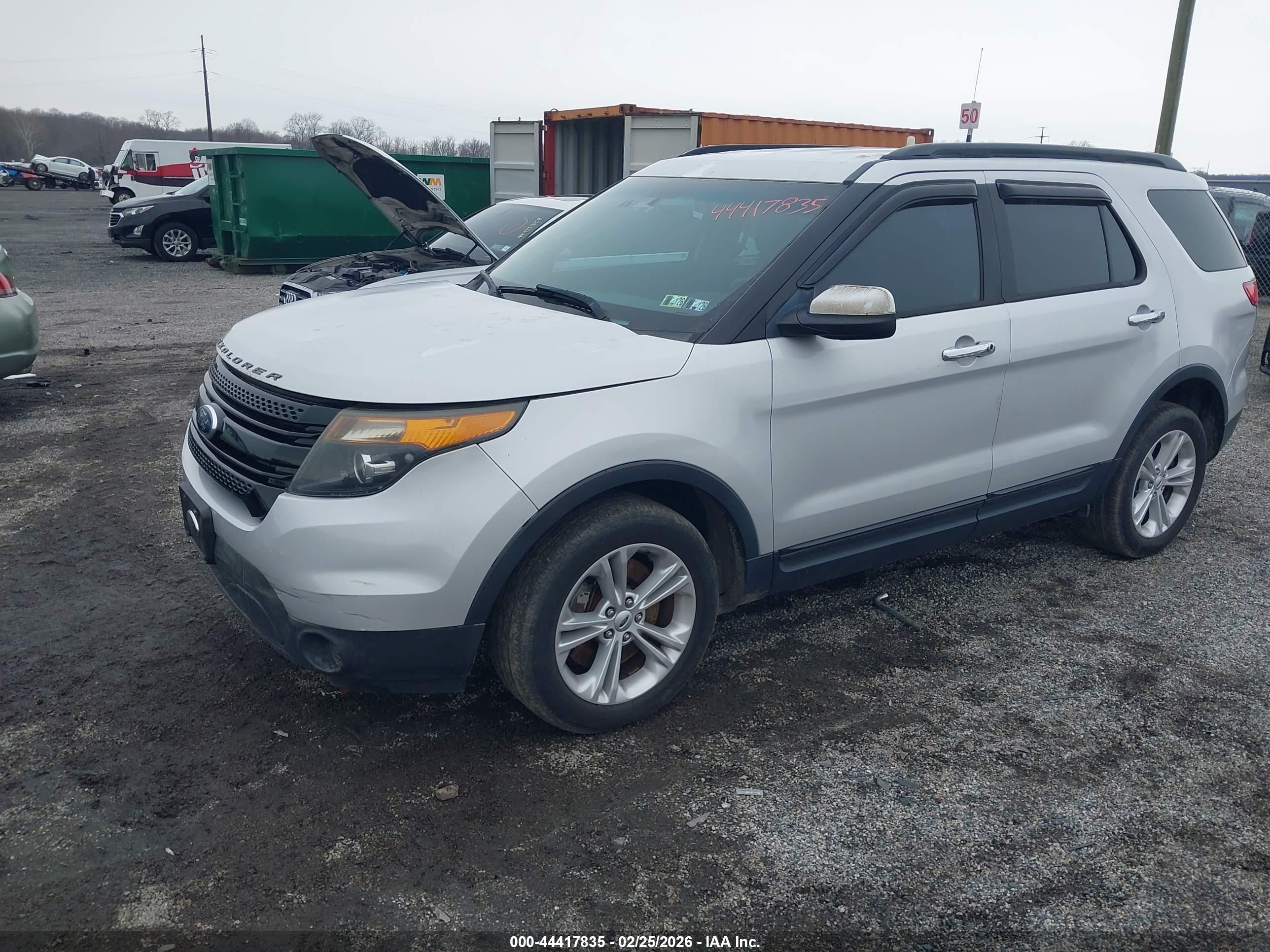 2014 Ford Police Interceptor   Silver vin: 1FM5K8AR7EGA33549