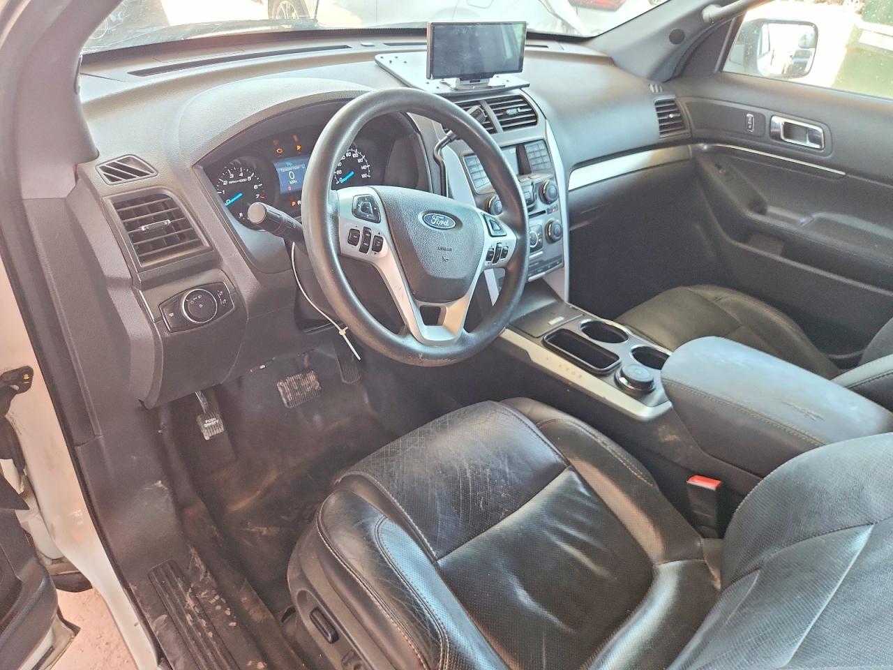 2015 Ford Explorer Police Interceptor White vin: 1FM5K8AR7FGB41297