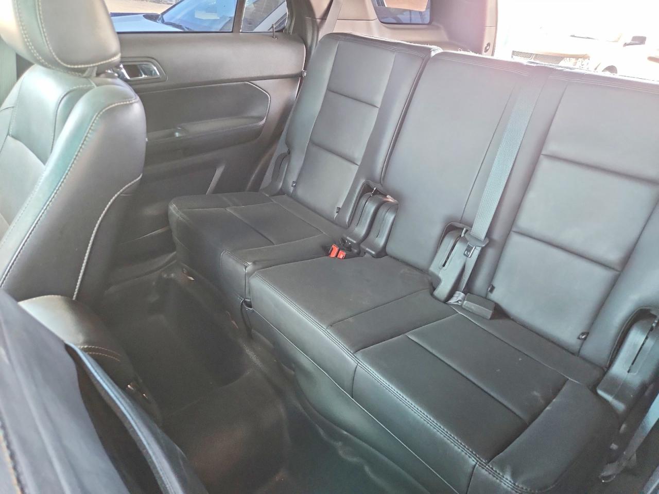 2015 Ford Explorer Police Interceptor White vin: 1FM5K8AR7FGB41297