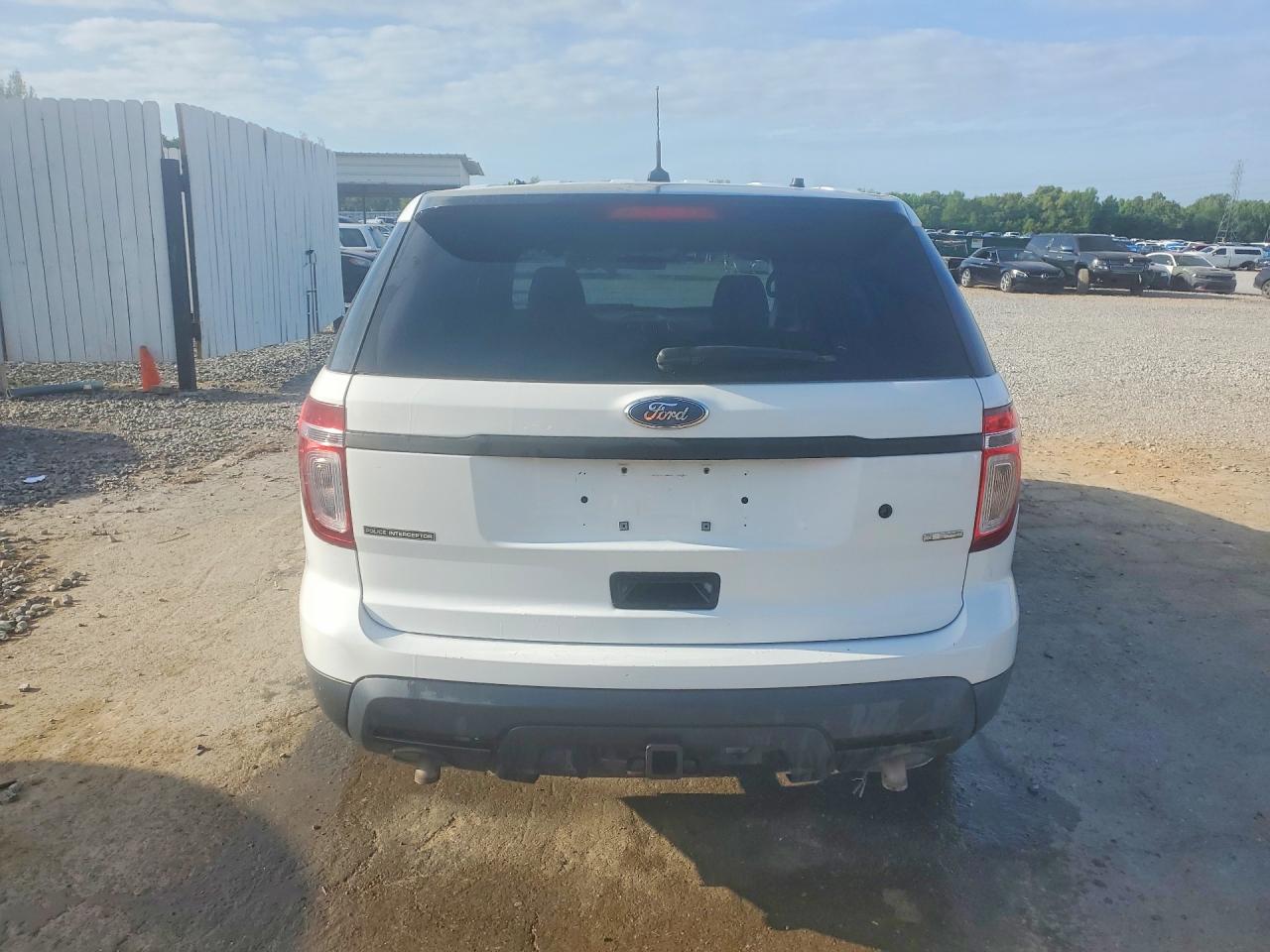 2015 Ford Explorer Police Interceptor White vin: 1FM5K8AR7FGC16757