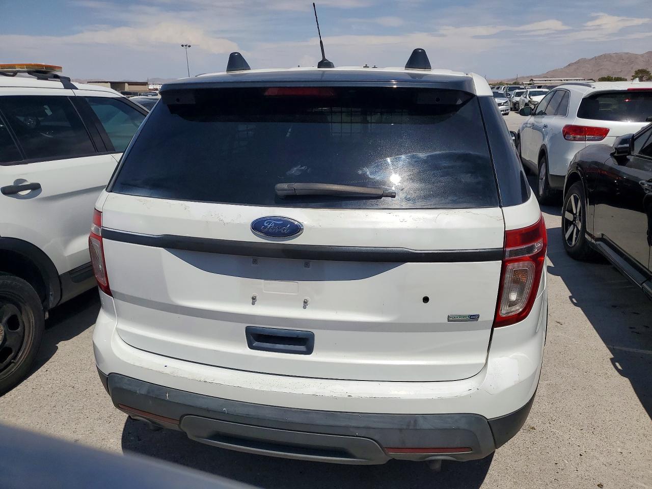 2014 Ford Explorer Police Interceptor White vin: 1FM5K8AR8EGA09289