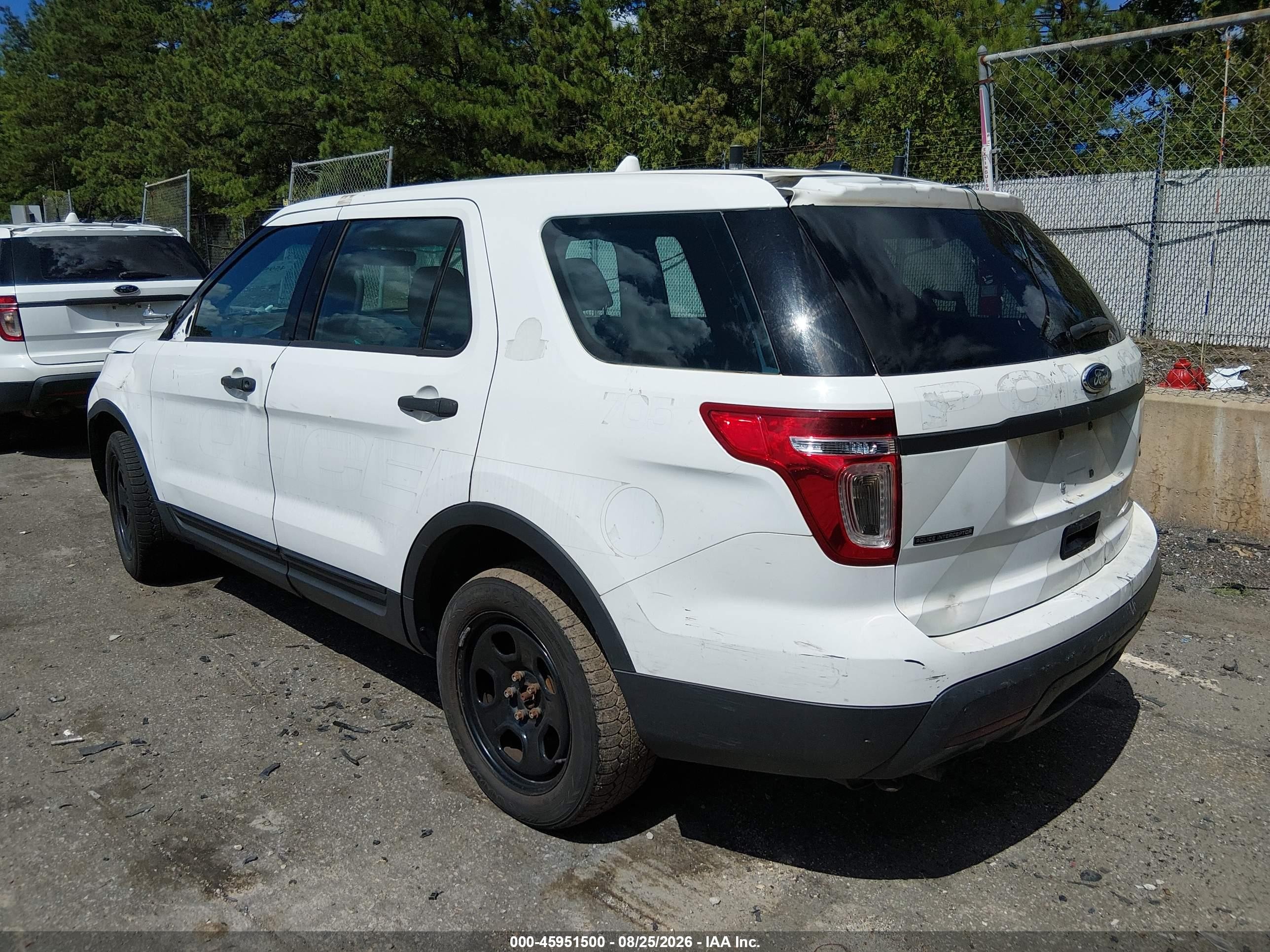 2014 Ford Utility Police Interceptor   White vin: 1FM5K8AR8EGA50442