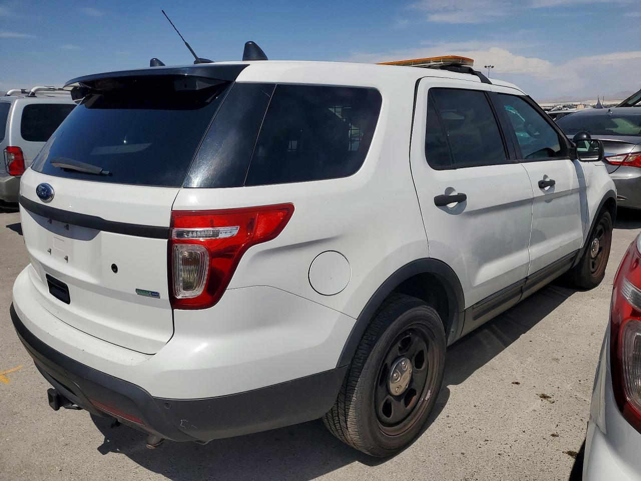 2014 Ford Explorer Police Interceptor White vin: 1FM5K8AR9EGA75916