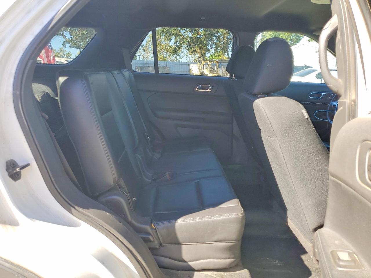 2014 Ford Explorer Police Interceptor White vin: 1FM5K8ARXEGA60390