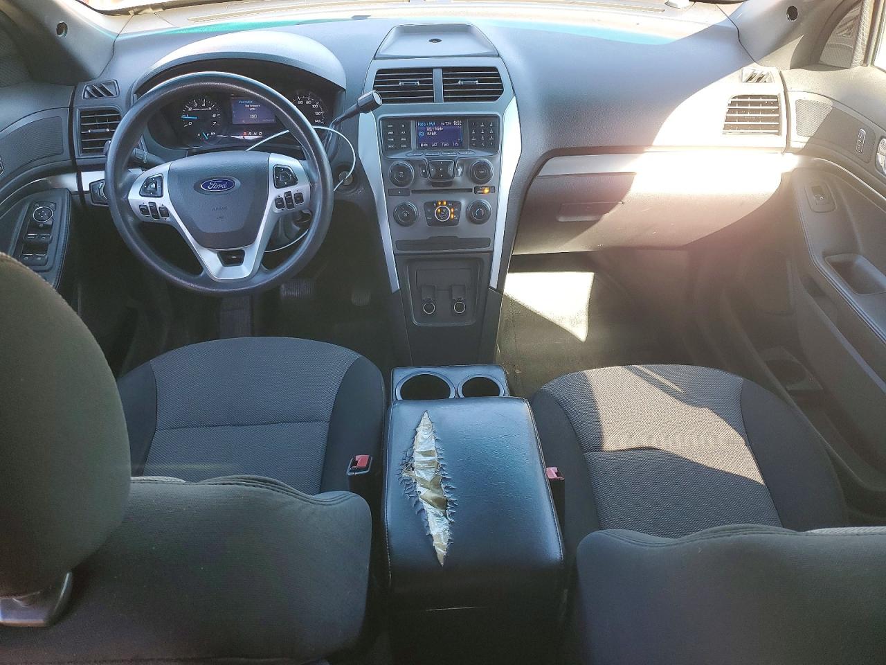 2014 Ford Explorer Police Interceptor White vin: 1FM5K8ARXEGA60390