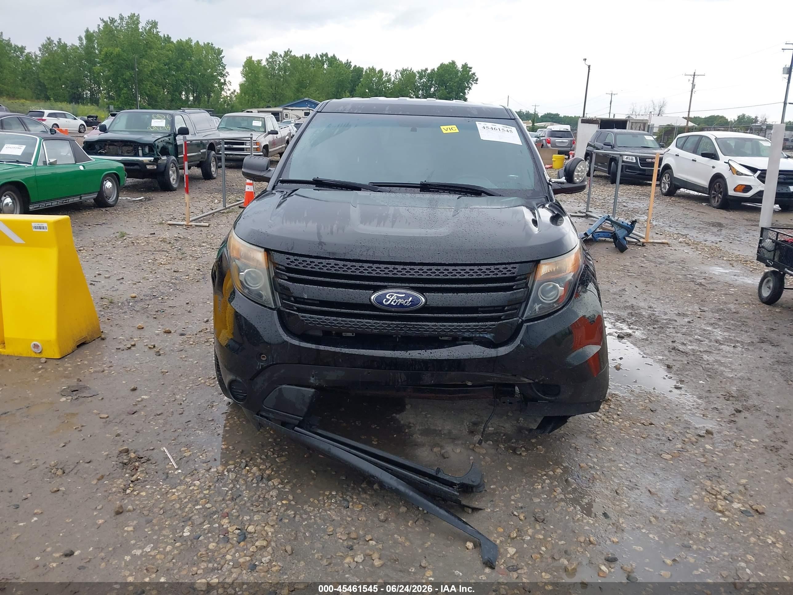 2014 Ford Utility Police Interceptor   Black vin: 1FM5K8ARXEGC02169