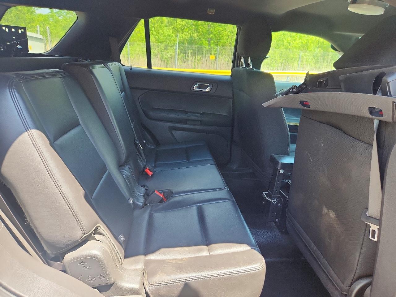 2015 Ford Explorer Police Interceptor Silver vin: 1FM5K8ARXFGA93956
