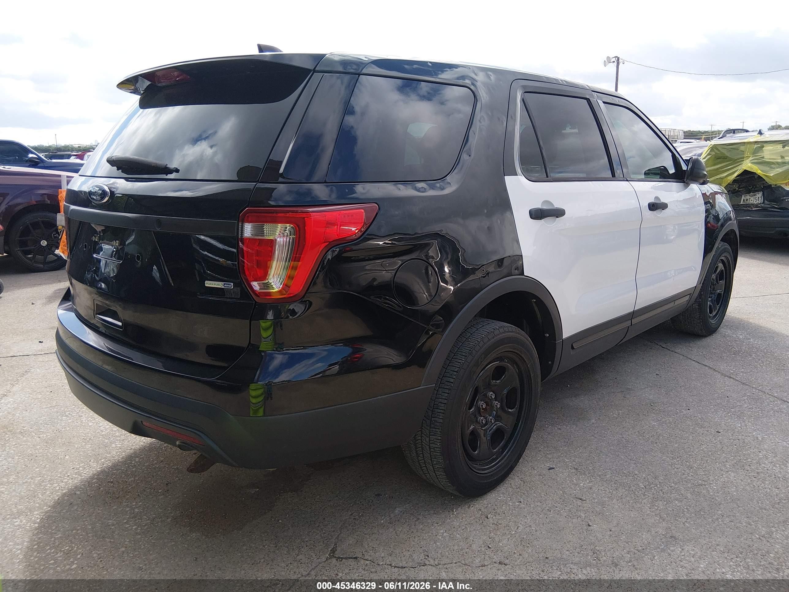 2016 Ford Utility Police Interceptor Black vin: 1FM5K8ARXGGD16448