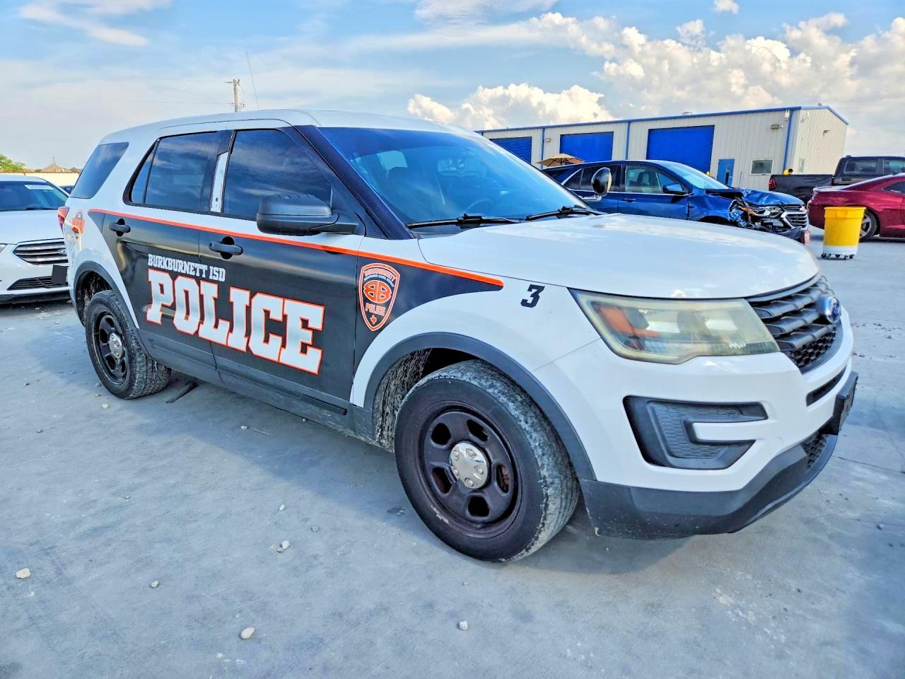 2016 Ford Explorer Police Interceptor White vin: 1FM5K8AT1GGC14726