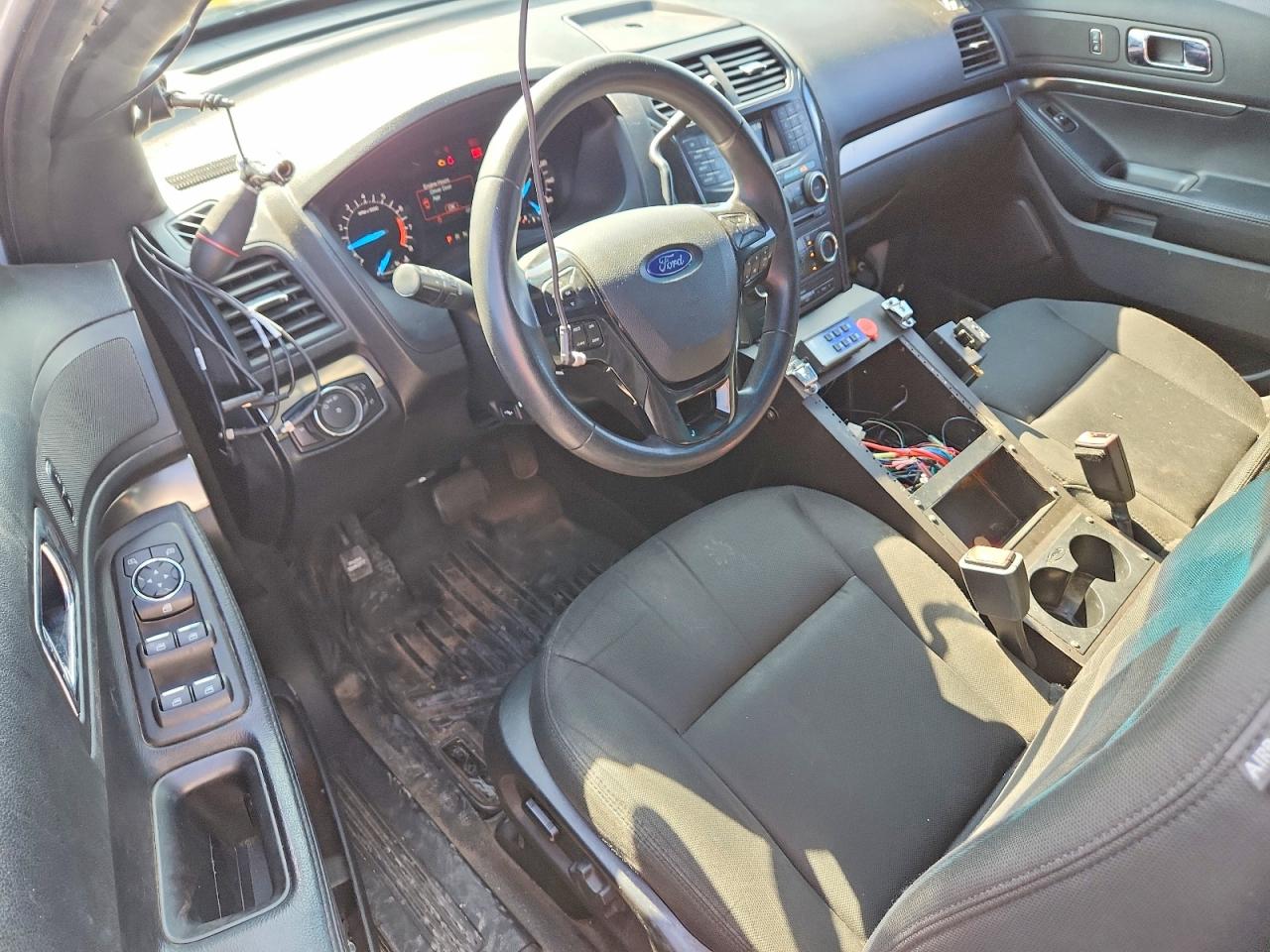 2016 Ford Explorer Police Interceptor White vin: 1FM5K8AT1GGC14726