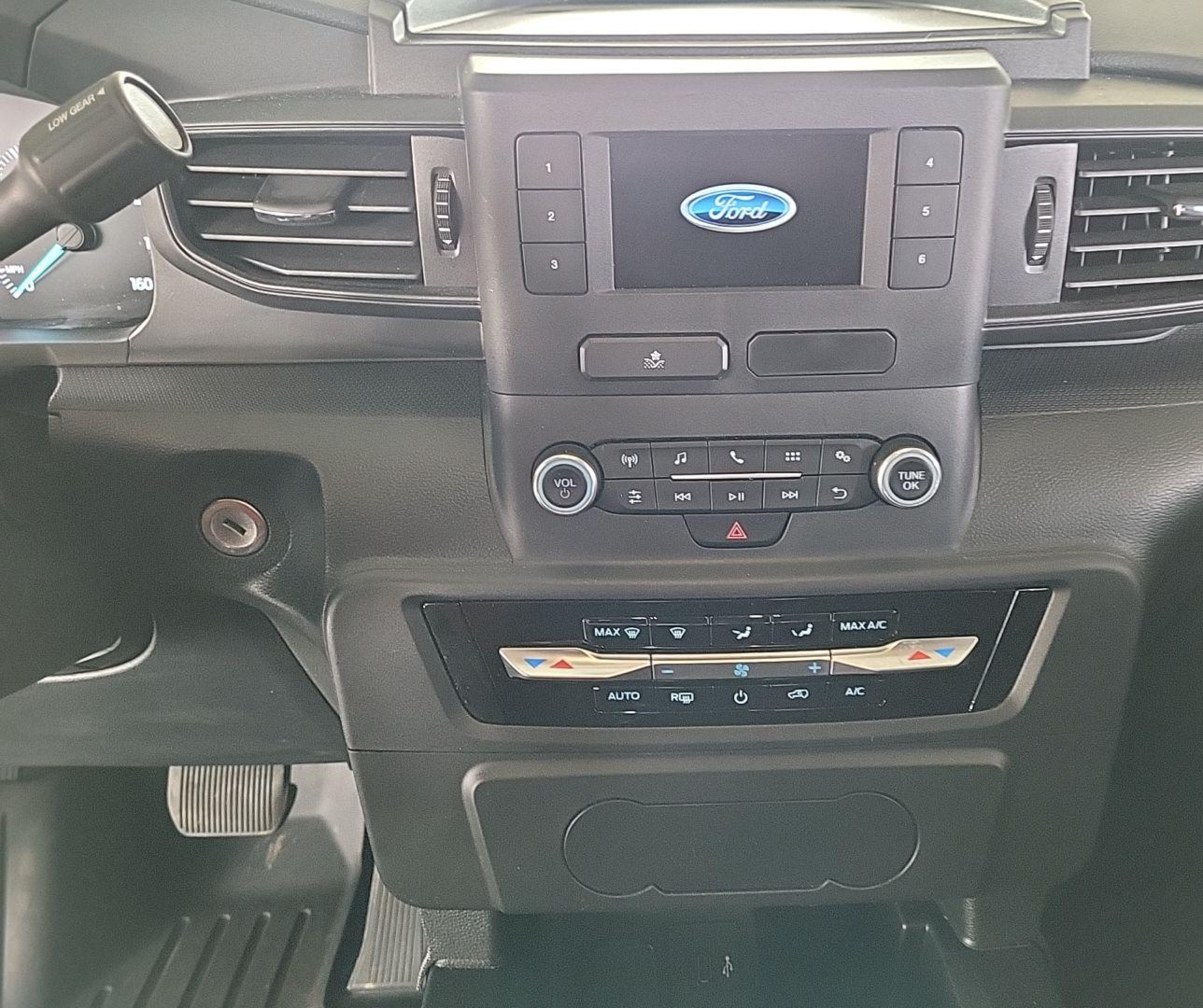 2021 Ford Explorer Police Interceptor vin: 1FM5K8AW0MNA12736