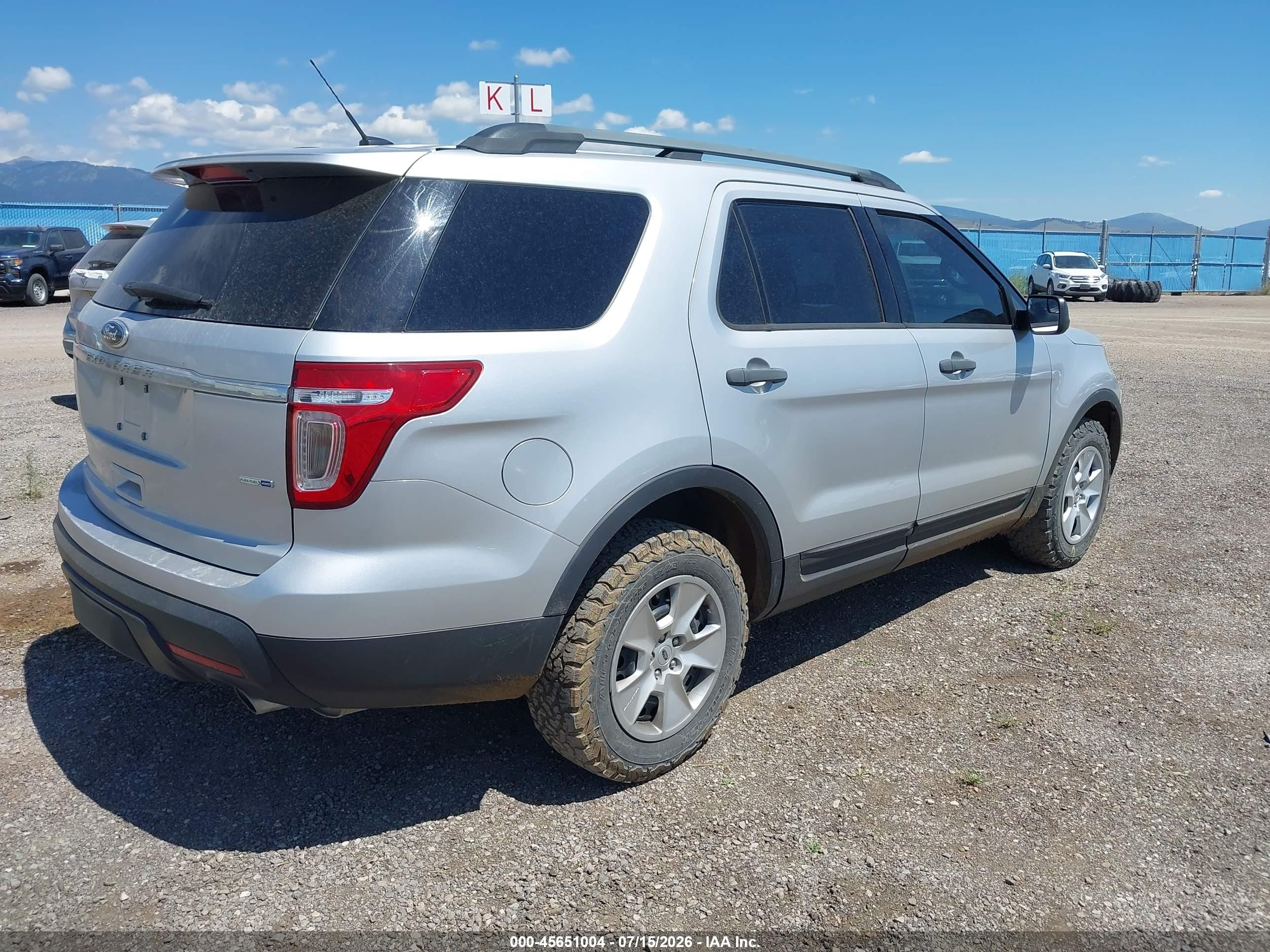 2013 Ford Explorer   Silver vin: 1FM5K8B80DGC95966