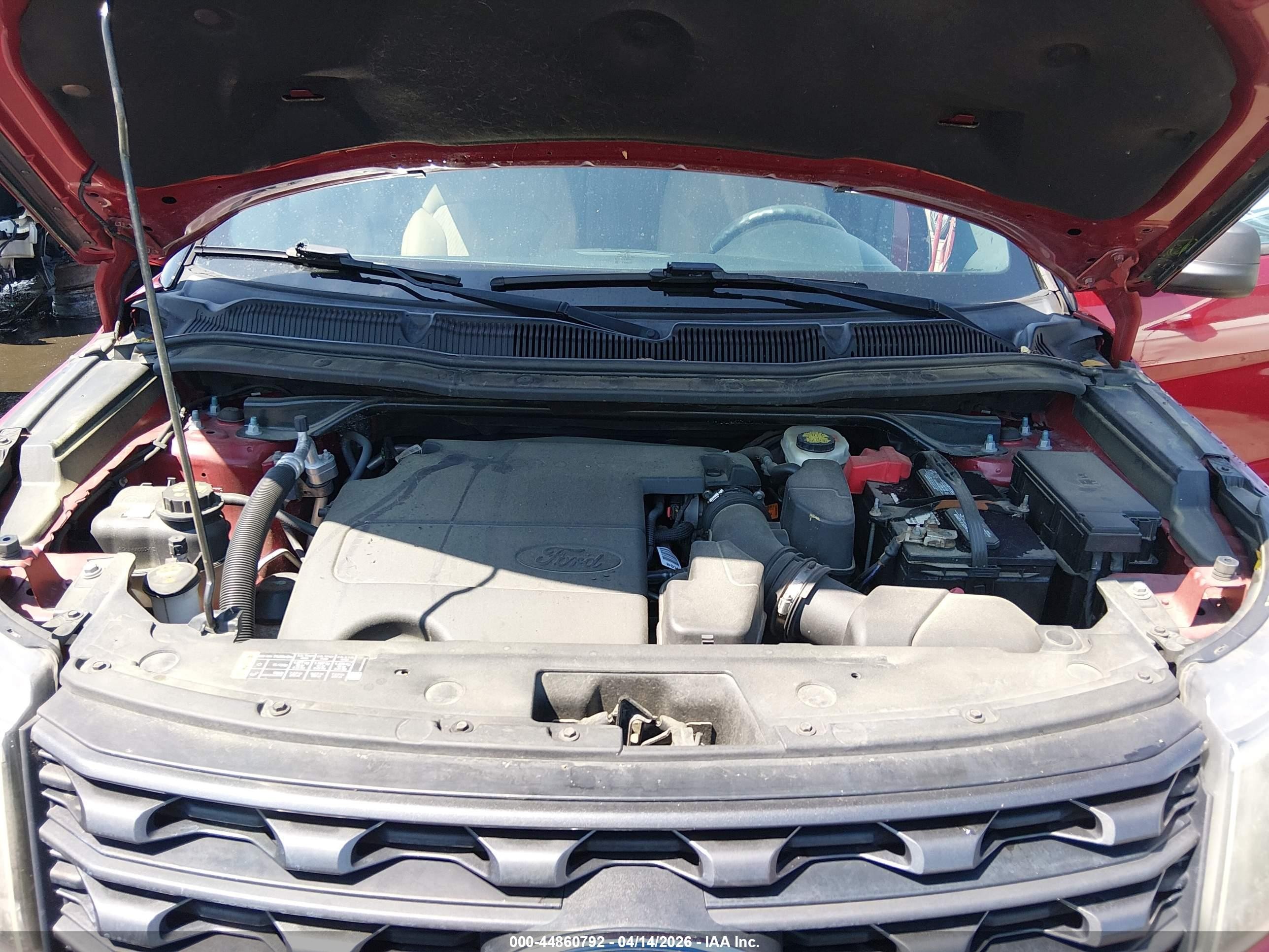 2017 Ford Explorer Красный vin: 1FM5K8B80HGD51927