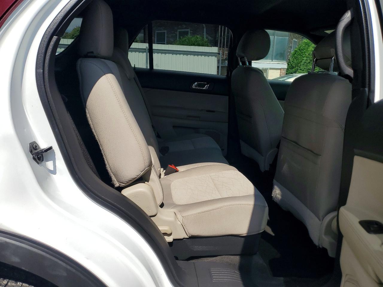 2013 Ford Explorer Two Tone vin: 1FM5K8B81DGA13379