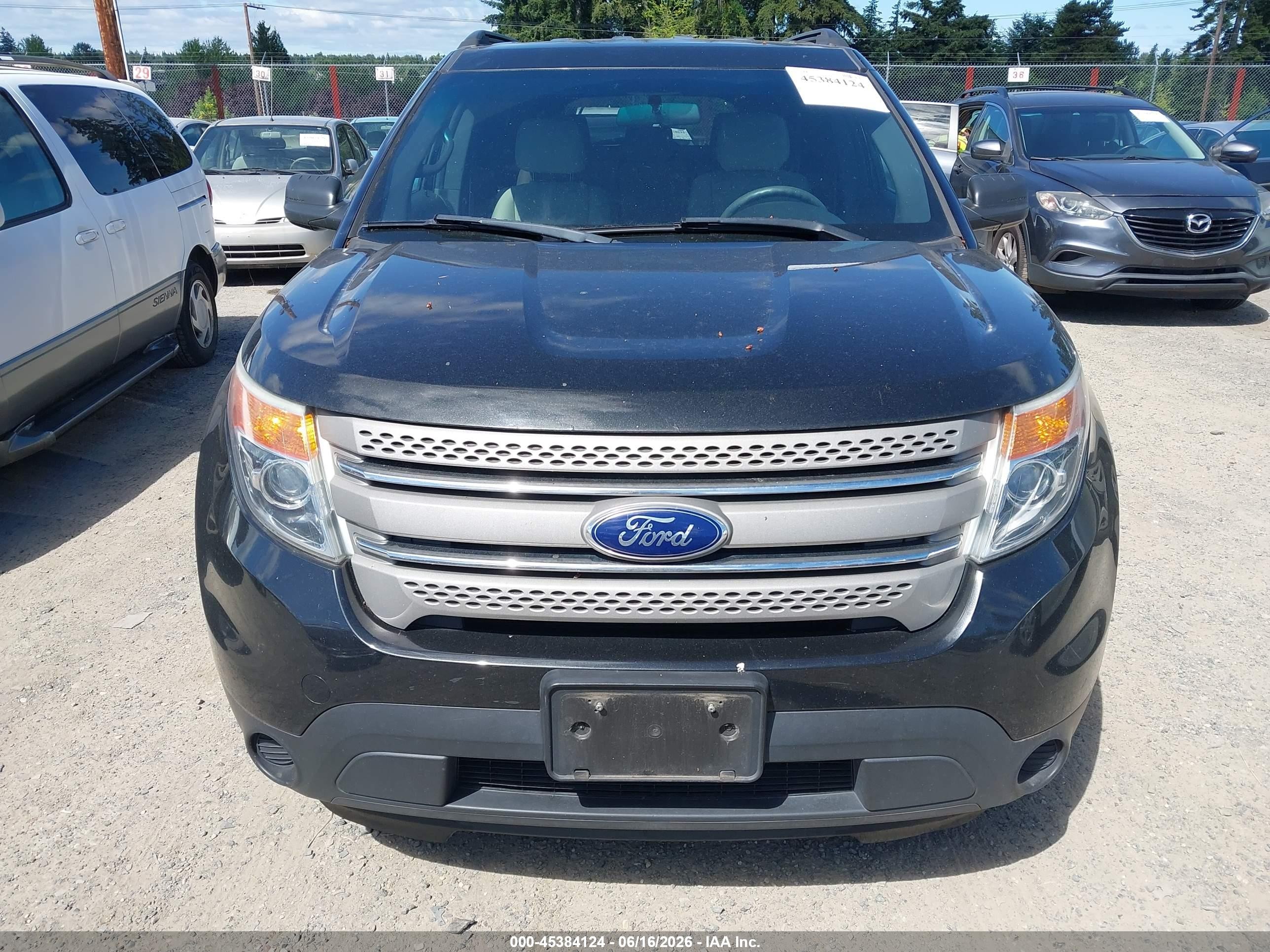 2015 Ford Explorer   Black vin: 1FM5K8B81FGA71785