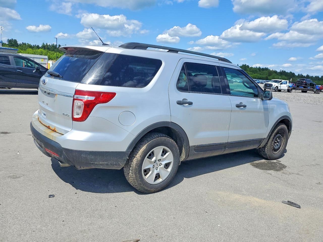 2013 Ford Explorer Серебряный vin: 1FM5K8B83DGA16042