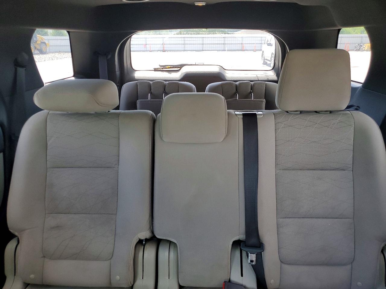 2013 Ford Explorer Серебряный vin: 1FM5K8B83DGA16042