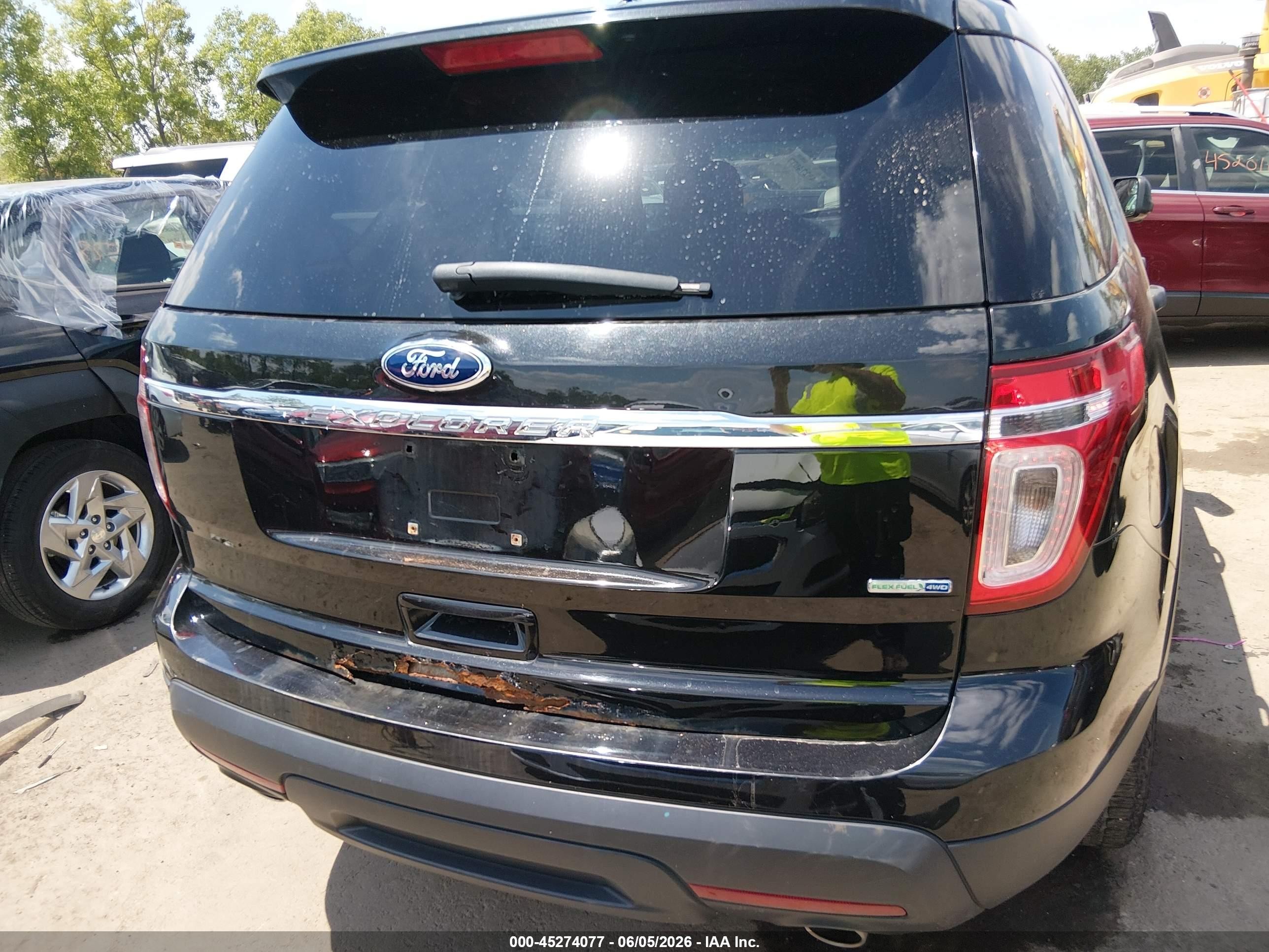 2013 Ford Explorer   Черный vin: 1FM5K8B83DGB79550