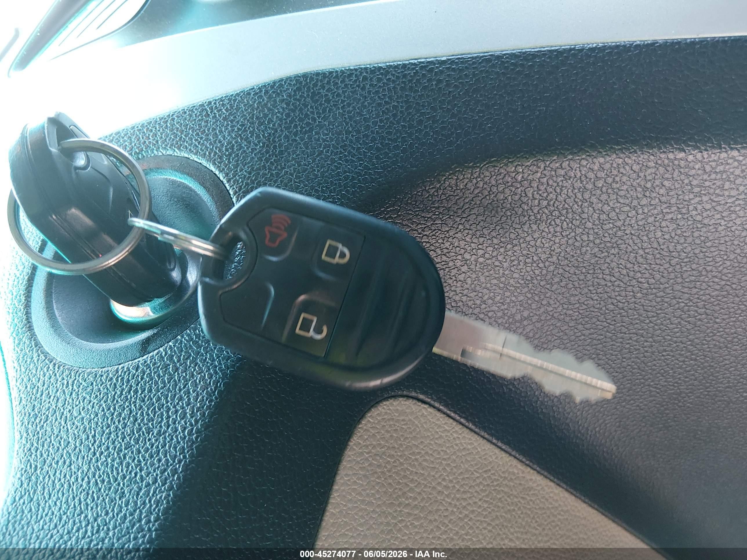 2013 Ford Explorer   Черный vin: 1FM5K8B83DGB79550