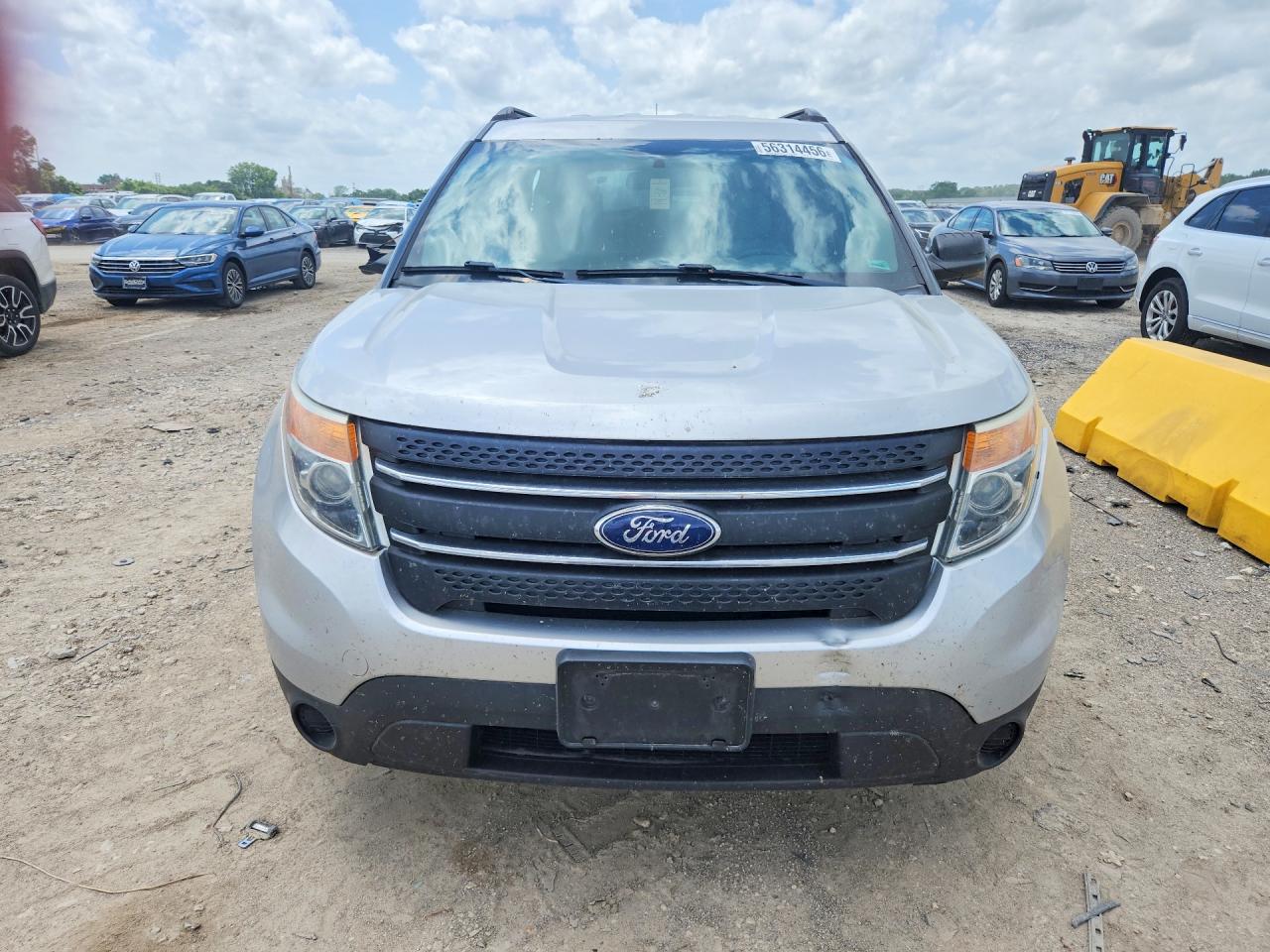 2015 Ford Explorer Серебряный vin: 1FM5K8B83FGC38339