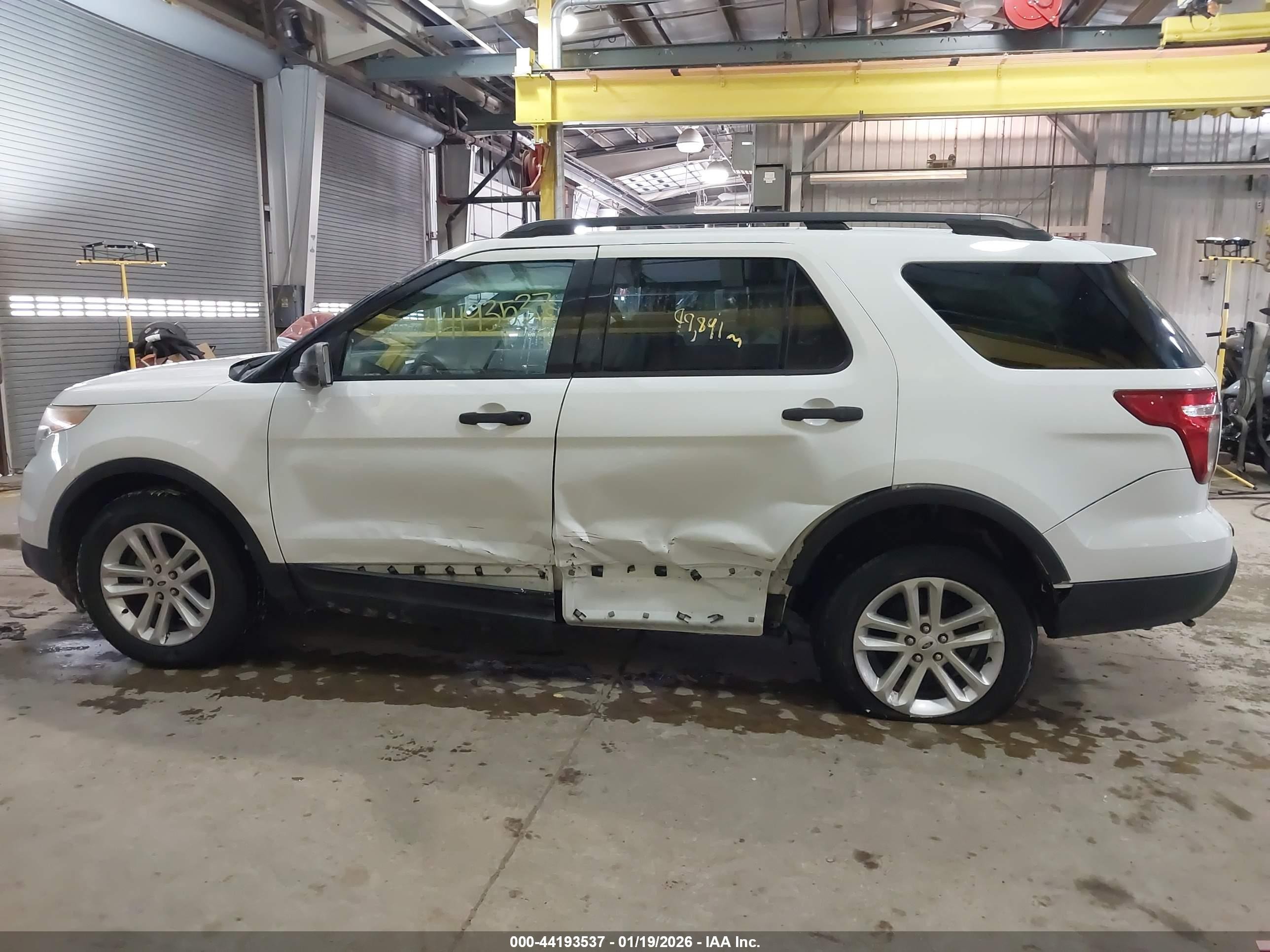 2015 Ford Explorer White vin: 1FM5K8B83FGC41712