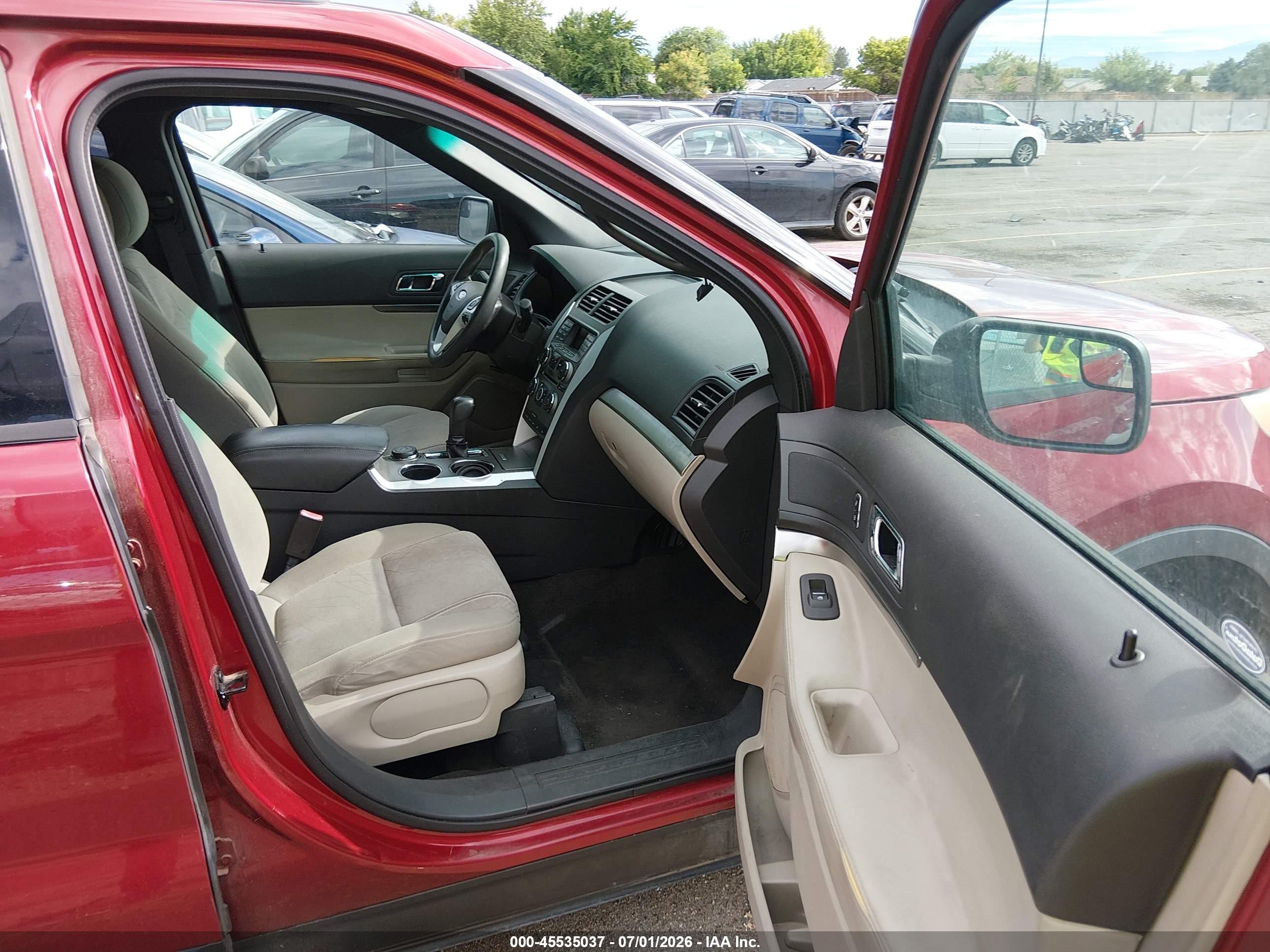 2013 Ford Explorer   Red vin: 1FM5K8B84DGA37806