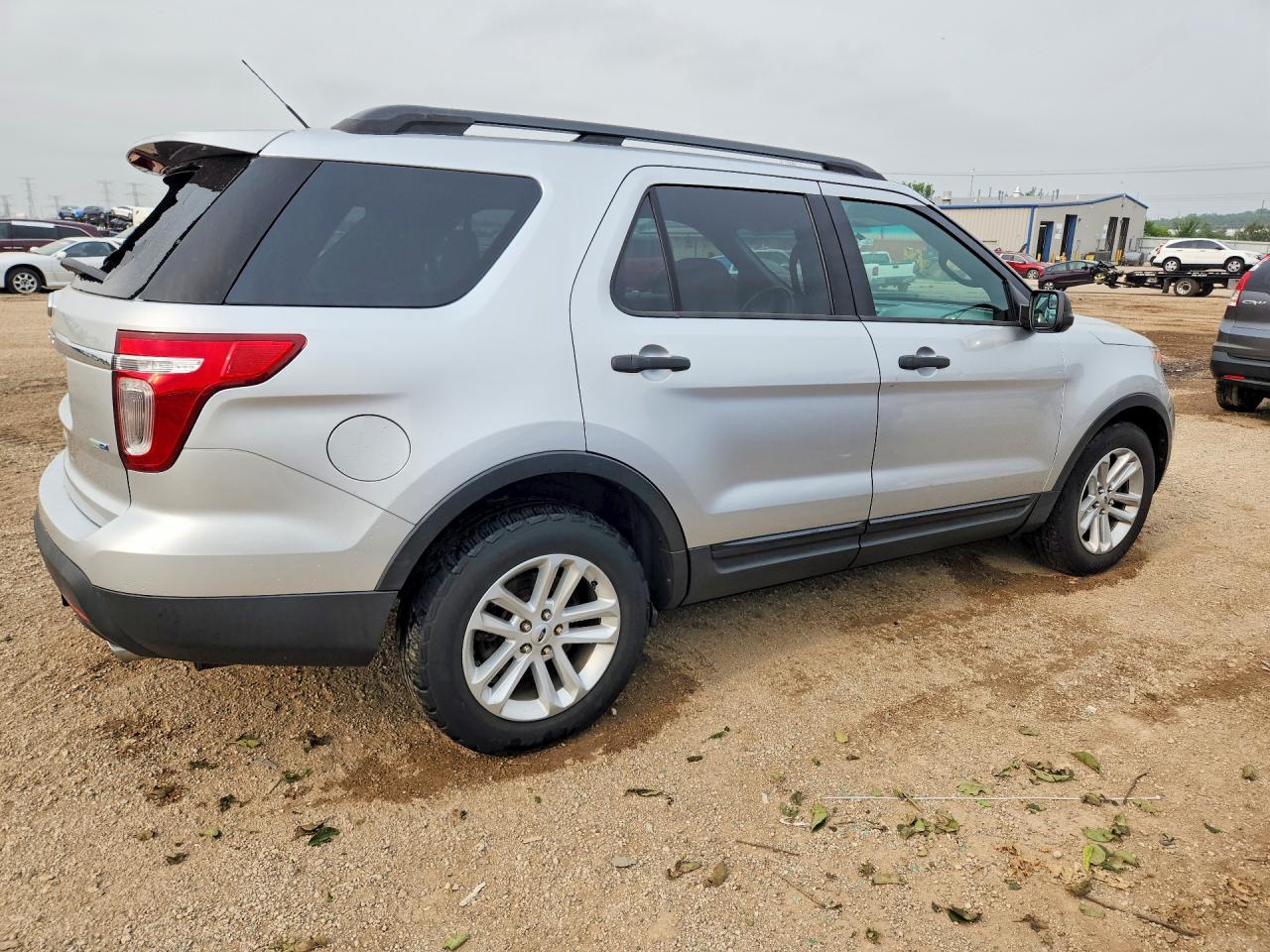 2013 Ford Explorer Серебряный vin: 1FM5K8B84DGA53620