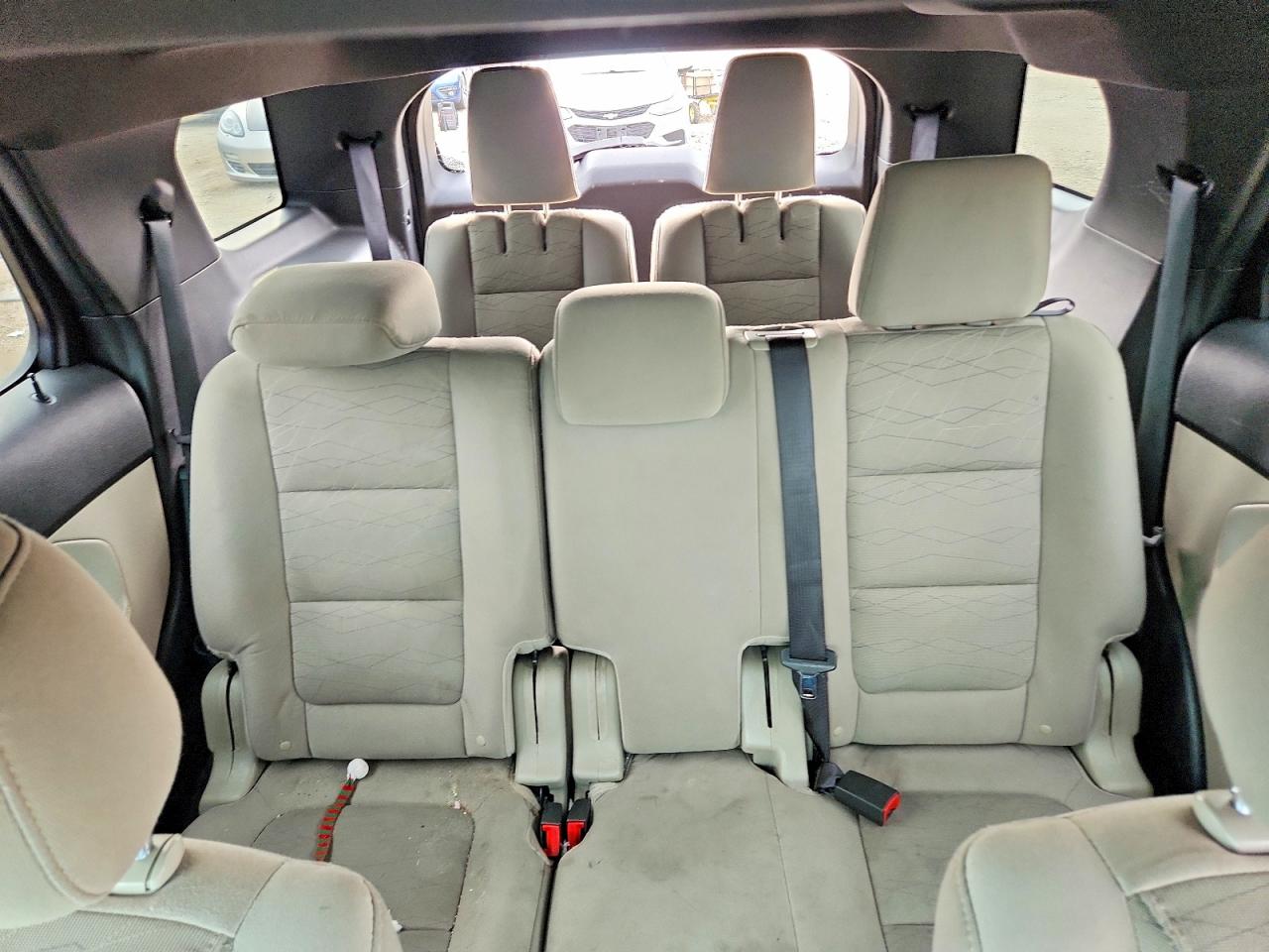 2013 Ford Explorer Серебряный vin: 1FM5K8B84DGA53620