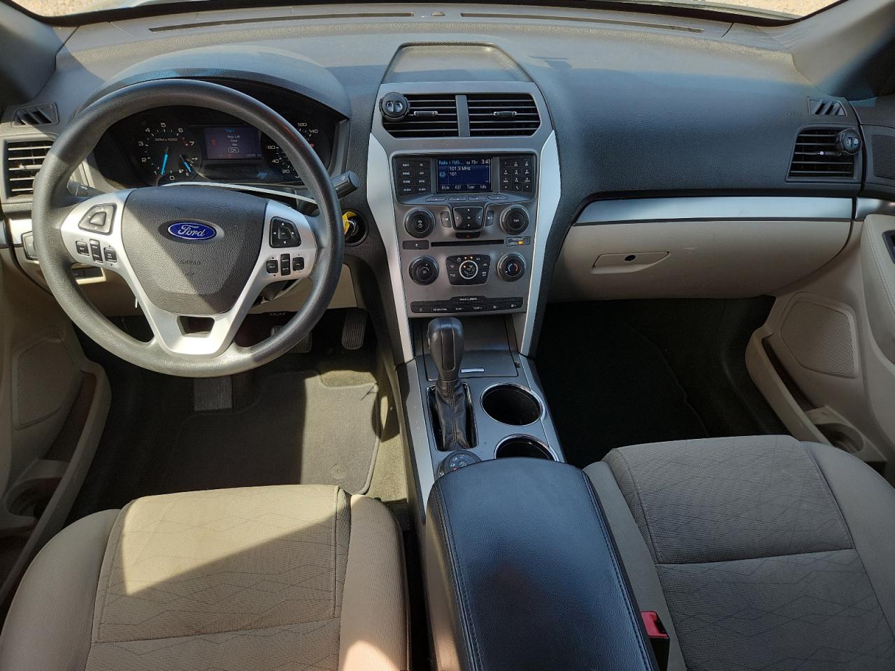 2014 Ford Explorer Silver vin: 1FM5K8B84EGA60116