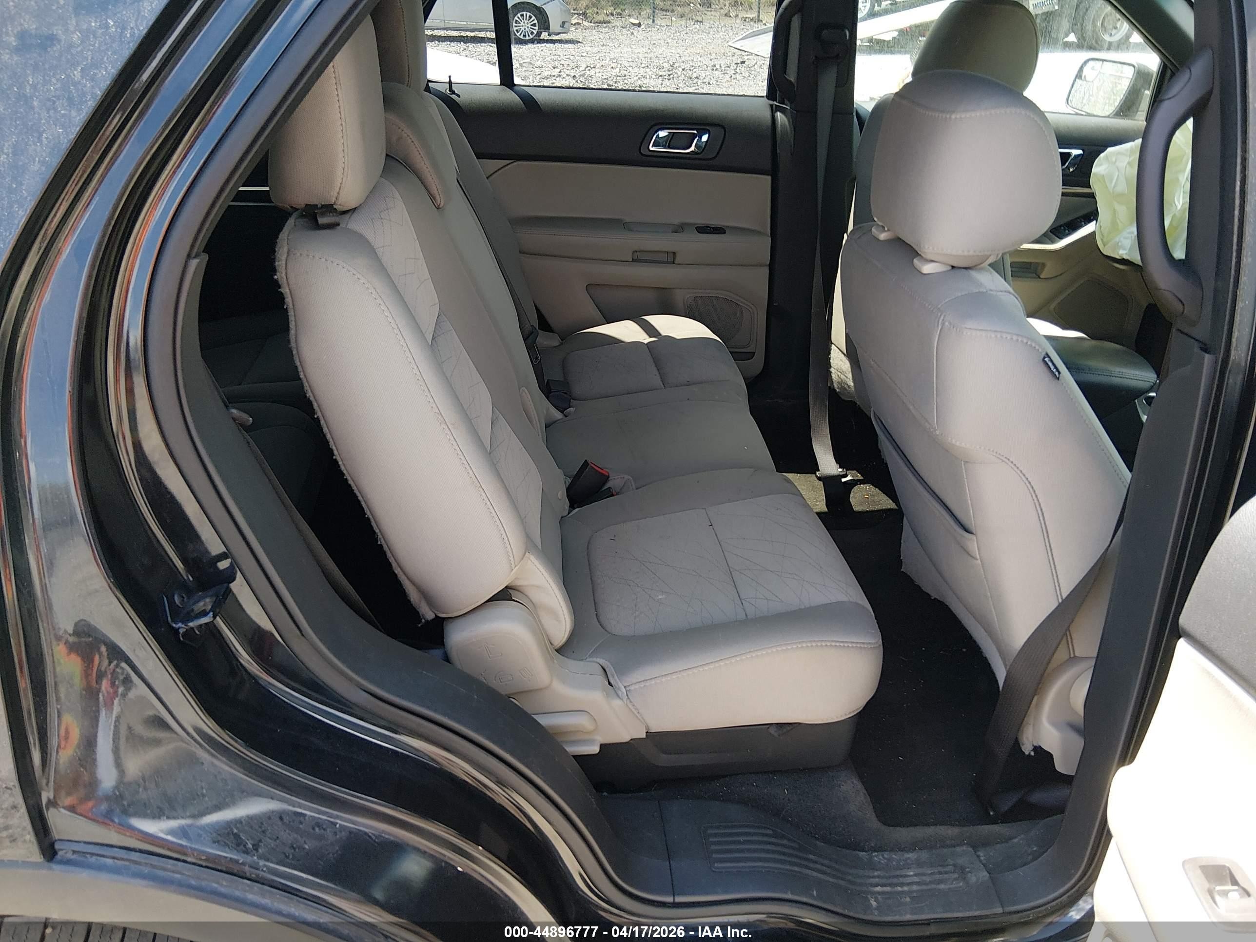 2013 Ford Explorer   Black vin: 1FM5K8B85DGA94368