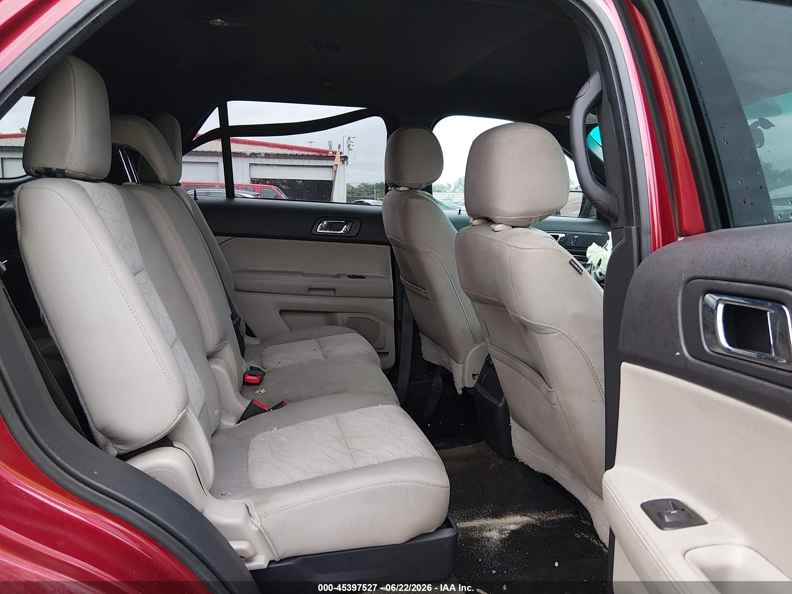 2013 Ford Explorer   Red vin: 1FM5K8B85DGC68780