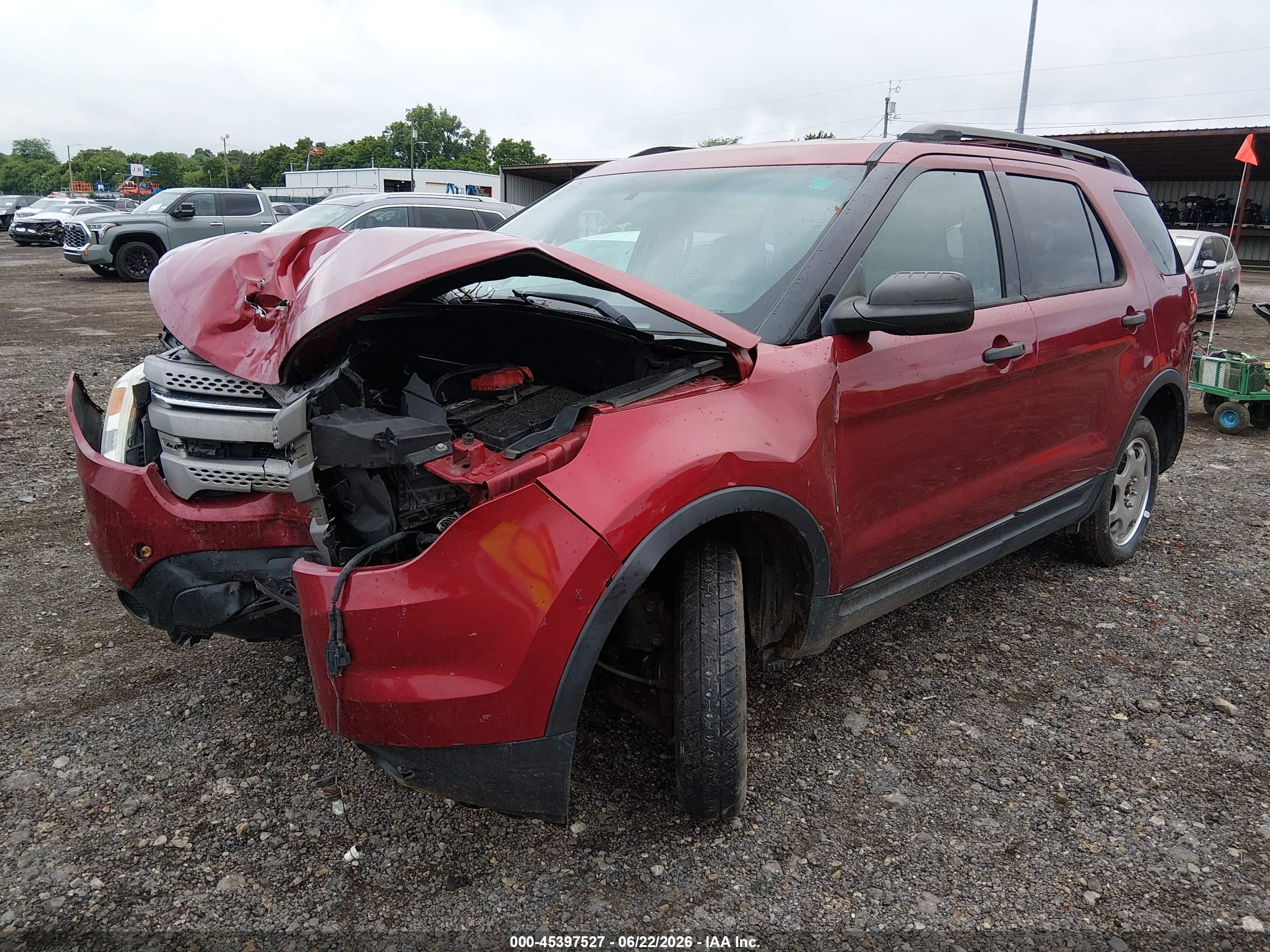 2013 Ford Explorer   Red vin: 1FM5K8B85DGC68780