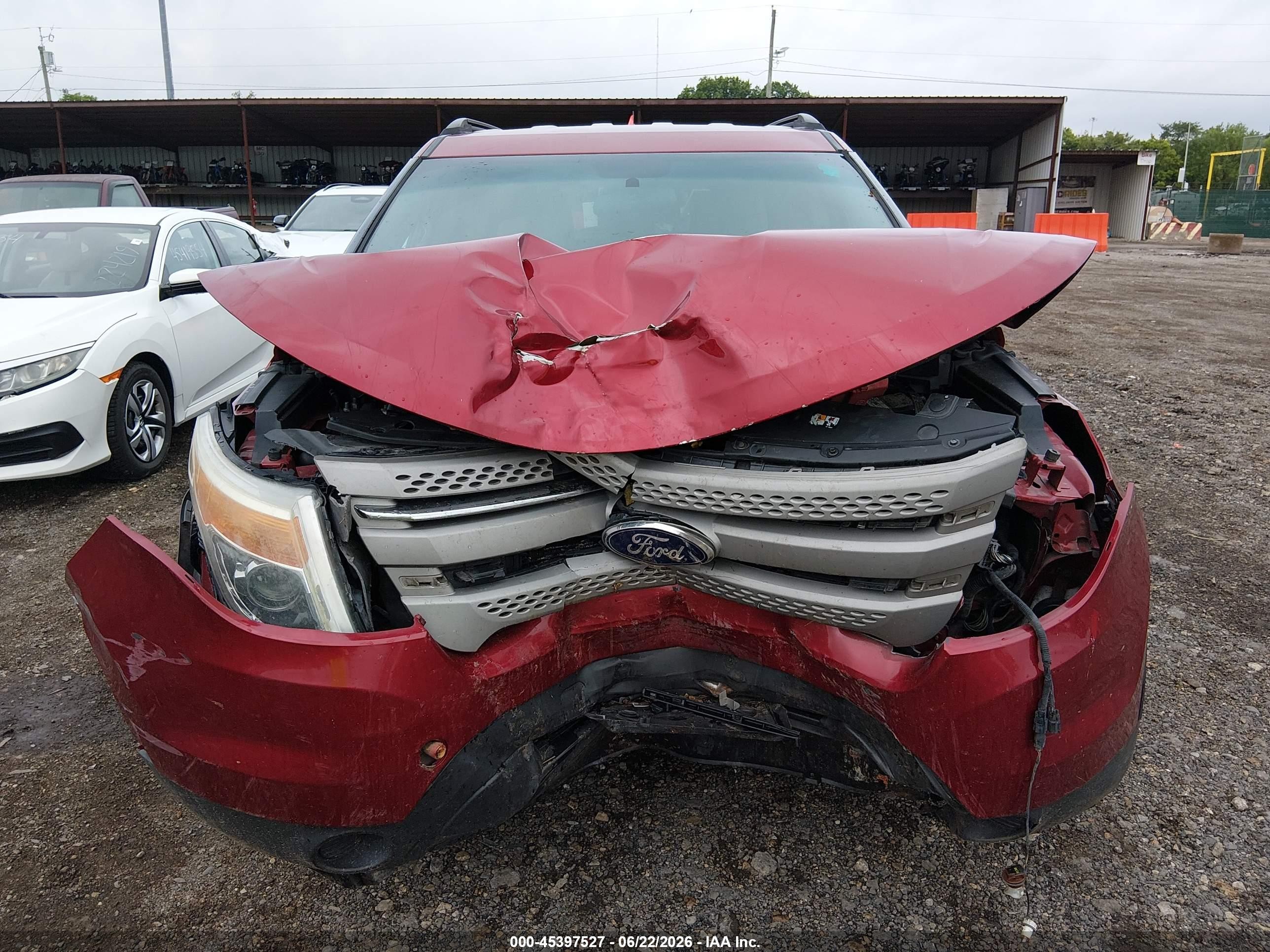 2013 Ford Explorer   Red vin: 1FM5K8B85DGC68780