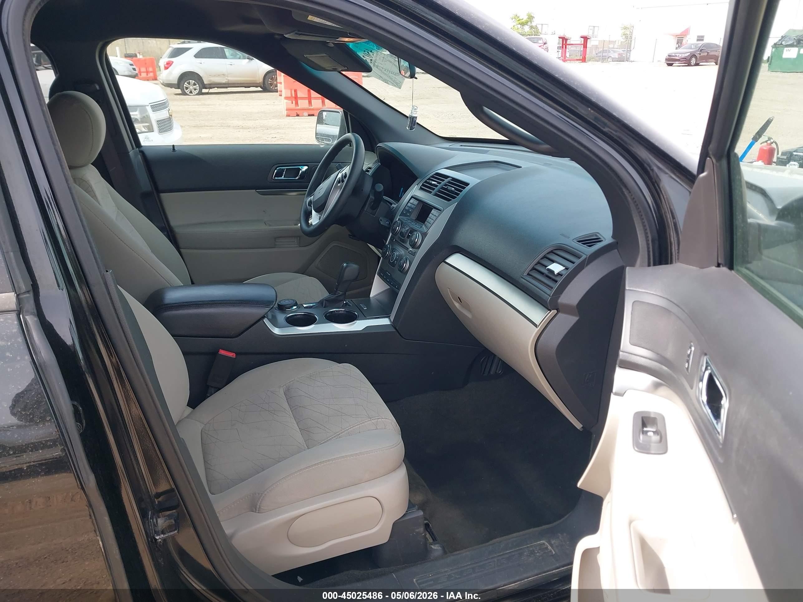 2013 Ford Explorer   Black vin: 1FM5K8B85DGC95994