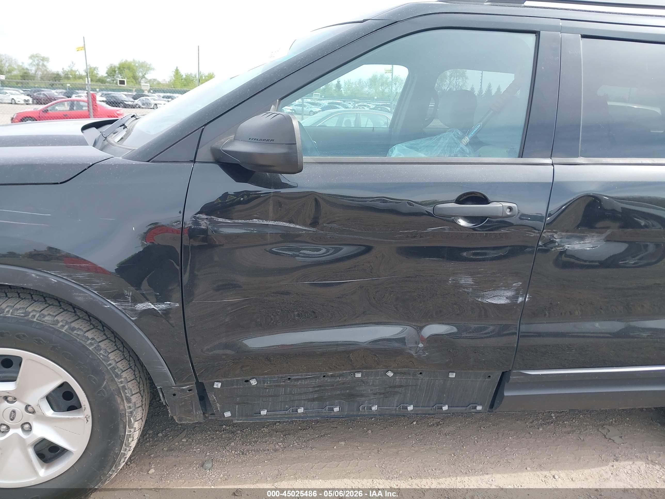 2013 Ford Explorer   Black vin: 1FM5K8B85DGC95994