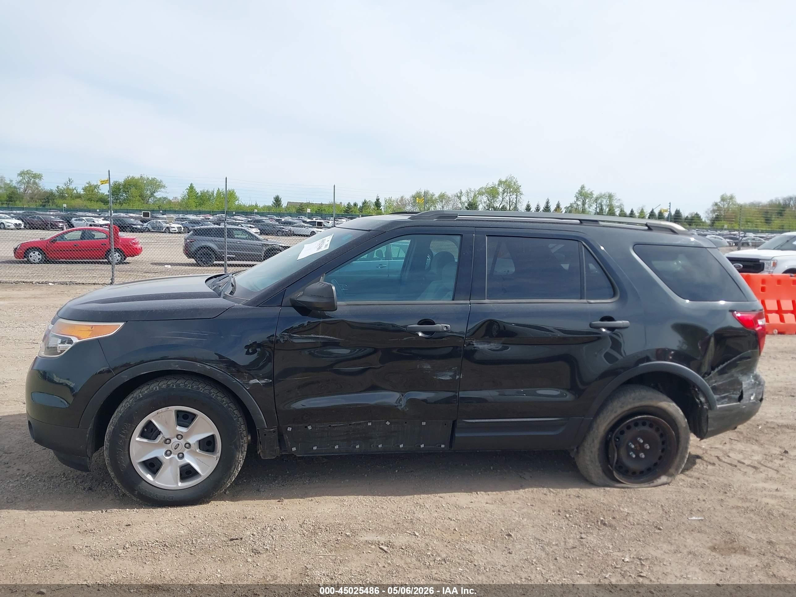 2013 Ford Explorer   Black vin: 1FM5K8B85DGC95994