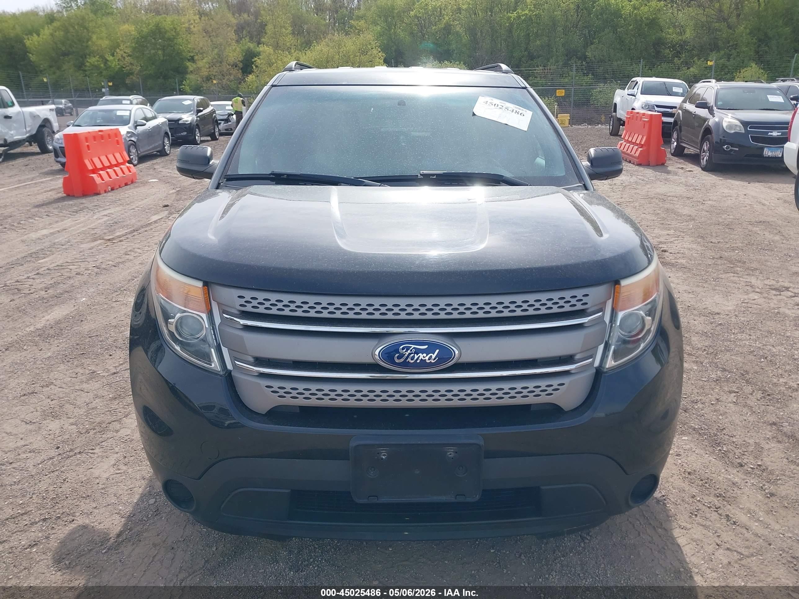 2013 Ford Explorer   Black vin: 1FM5K8B85DGC95994