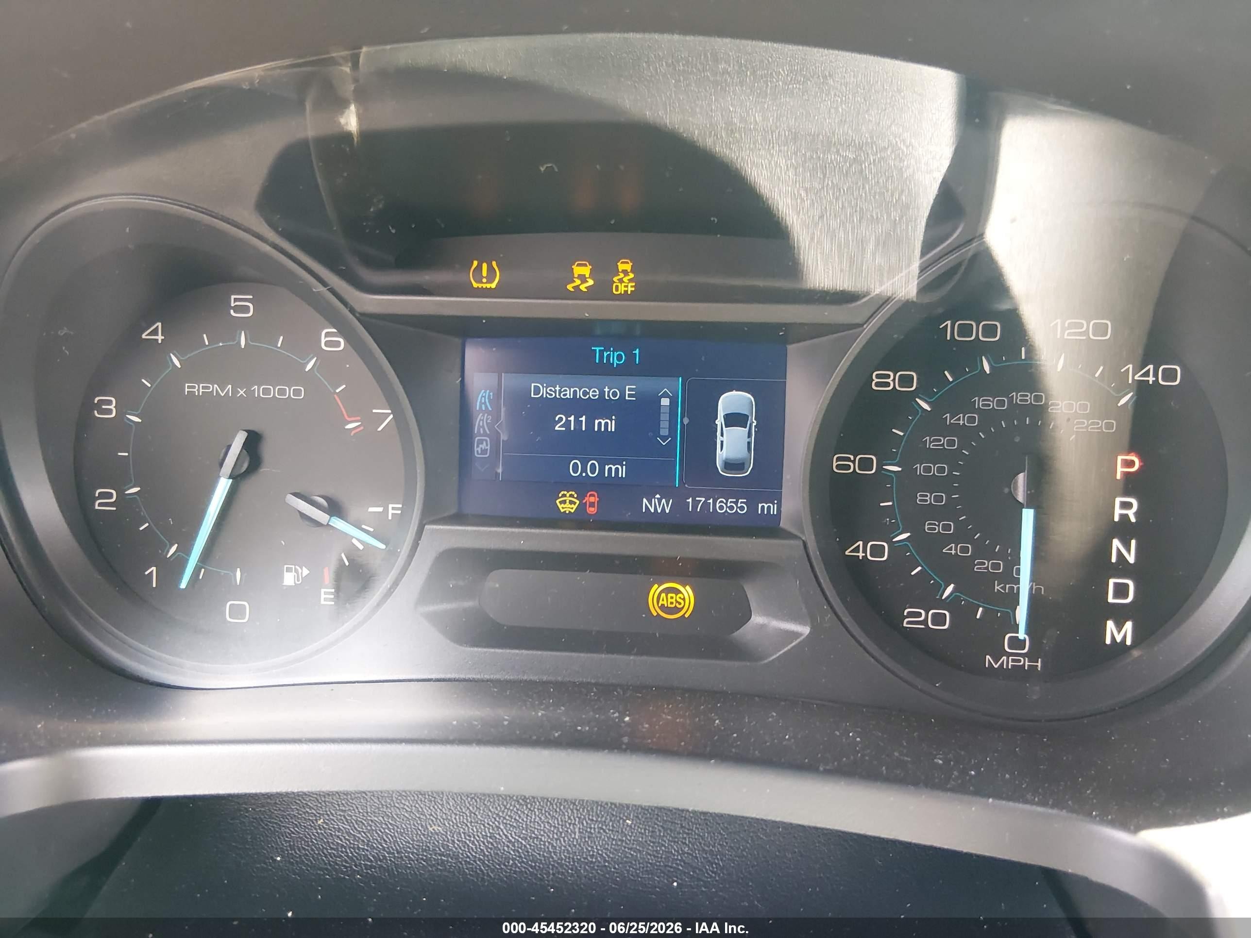 2015 Ford Explorer Silver vin: 1FM5K8B85FGA39017