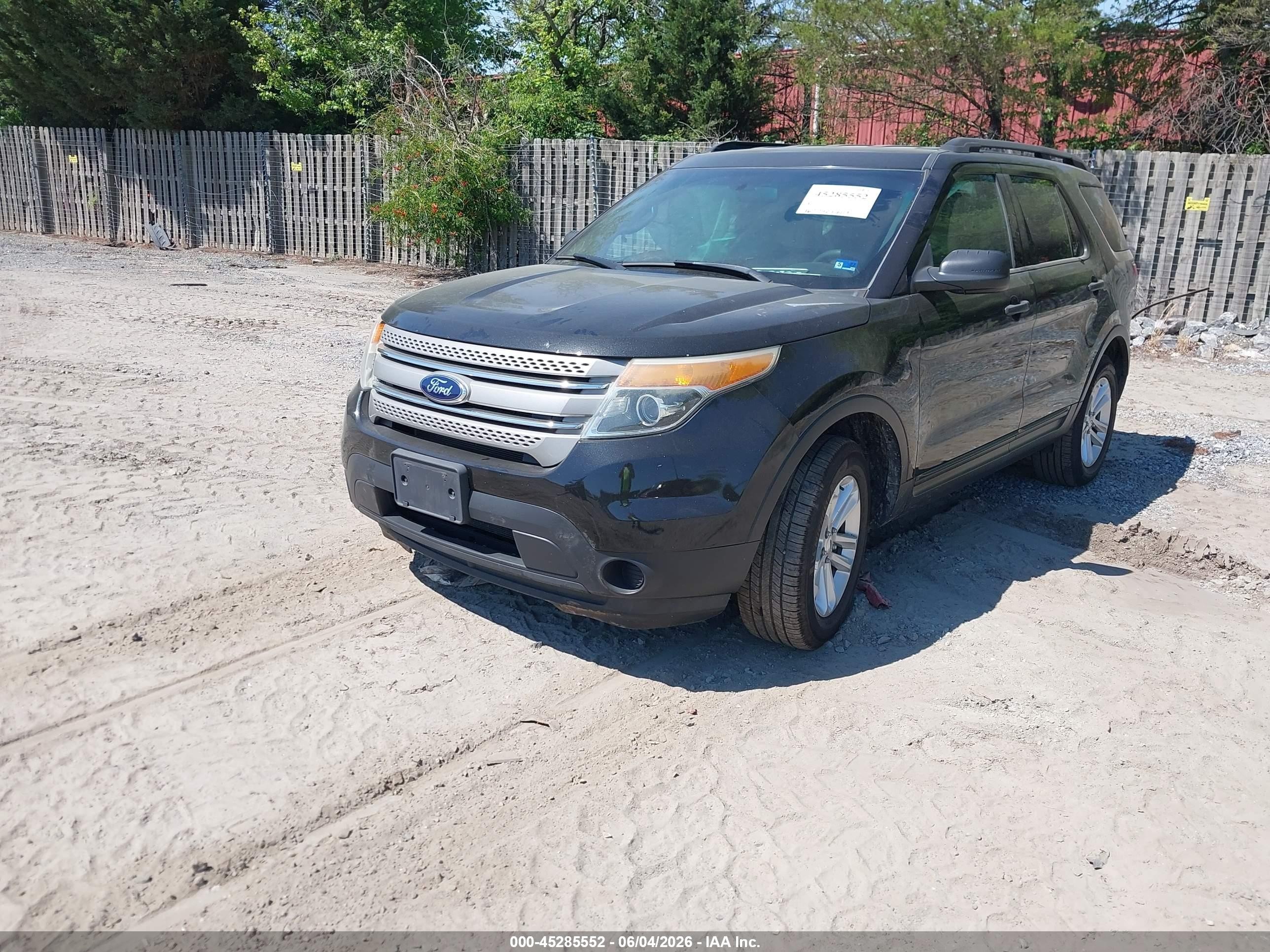 2015 Ford Explorer   Black vin: 1FM5K8B85FGA72552