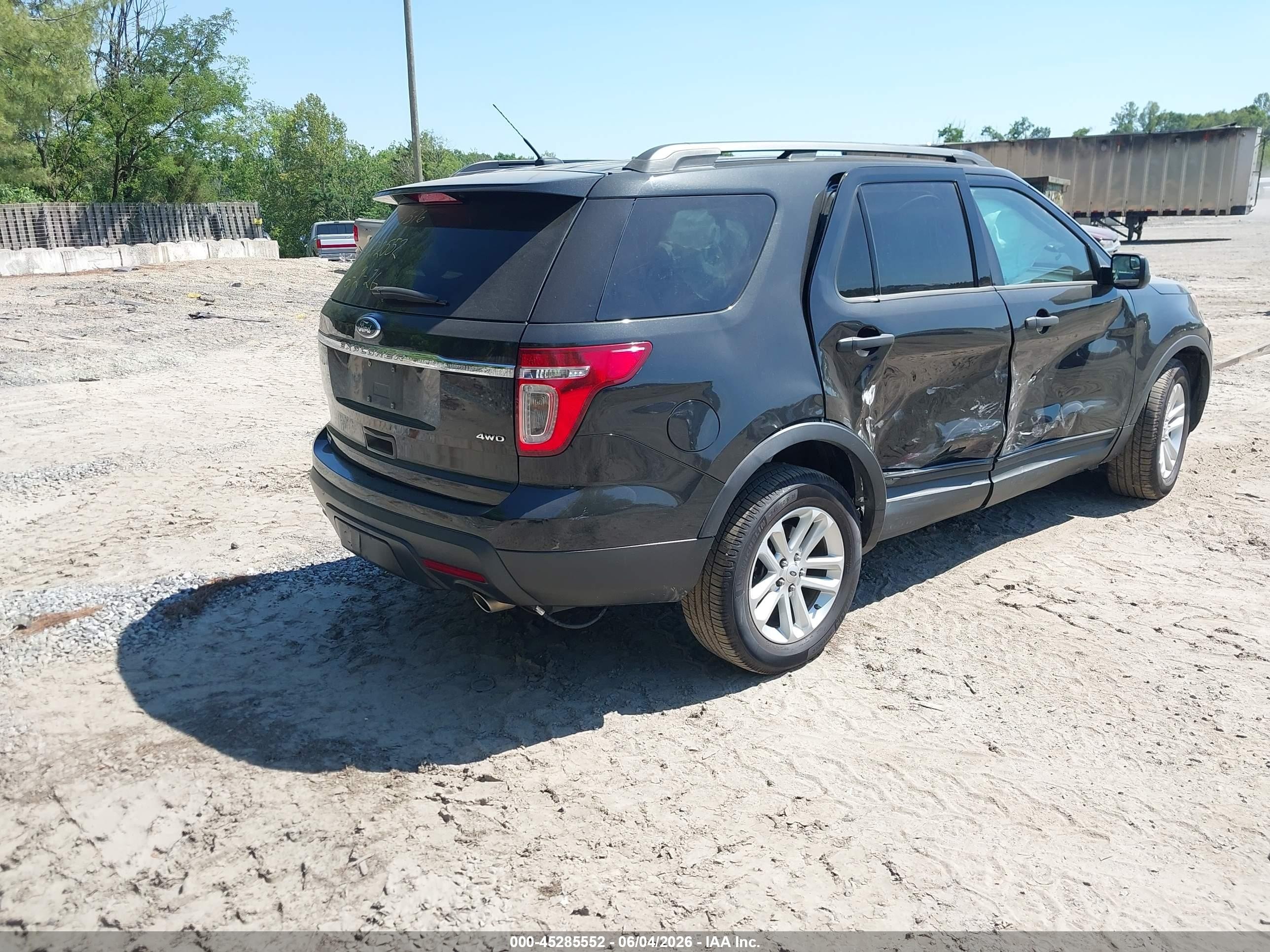 2015 Ford Explorer   Black vin: 1FM5K8B85FGA72552