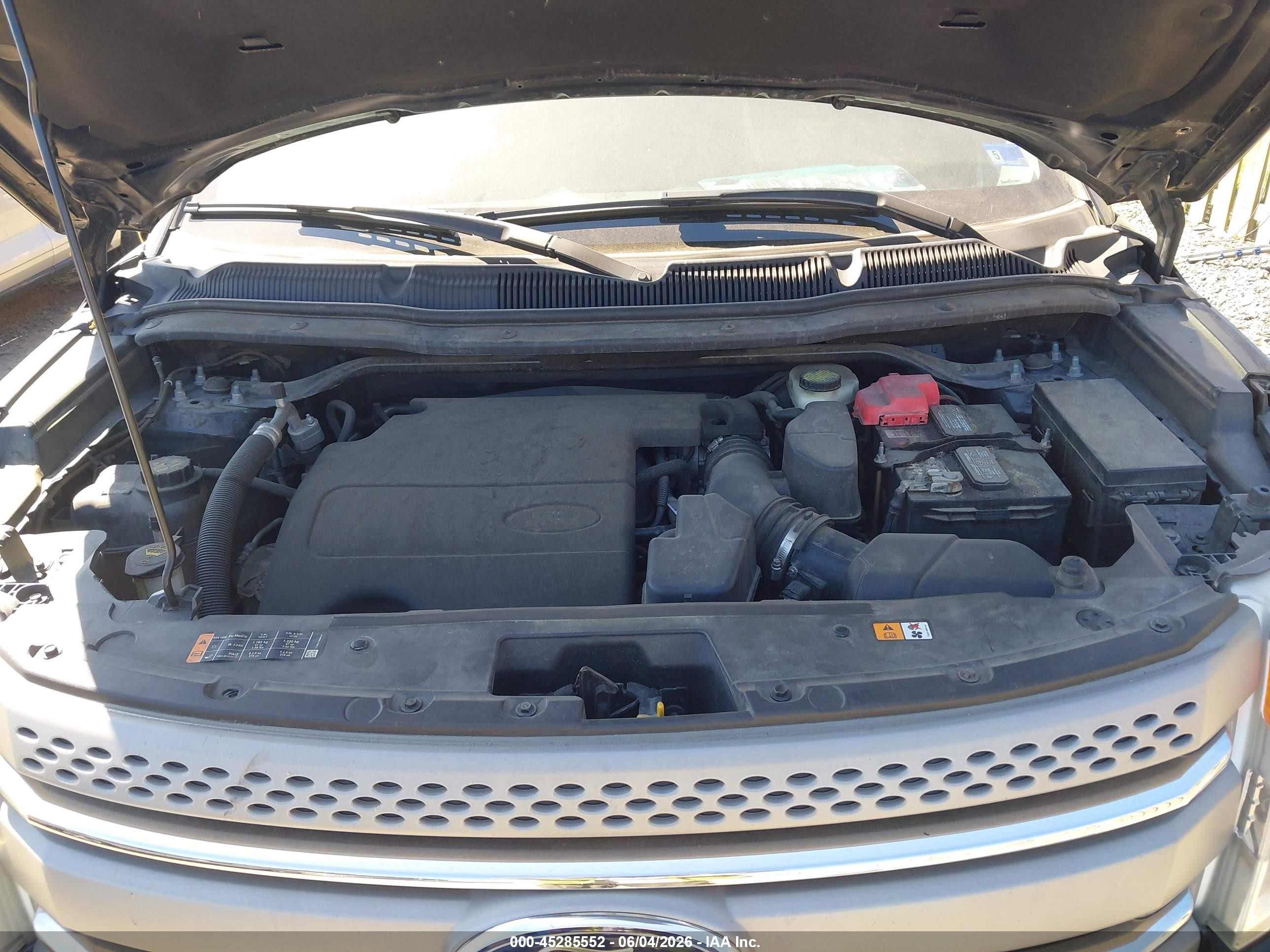 2015 Ford Explorer   Black vin: 1FM5K8B85FGA72552