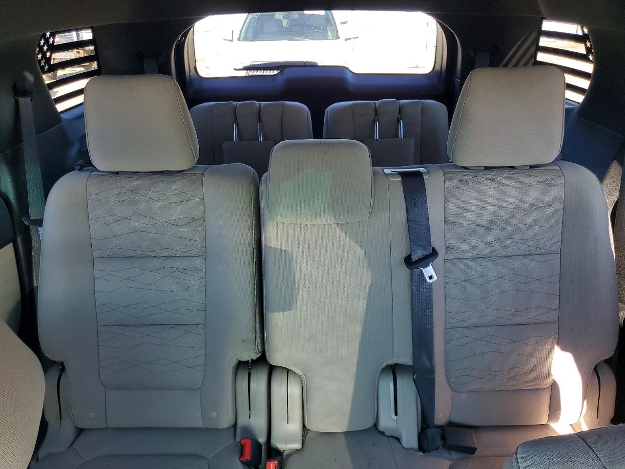 2015 Ford Explorer Silver vin: 1FM5K8B85FGB90438