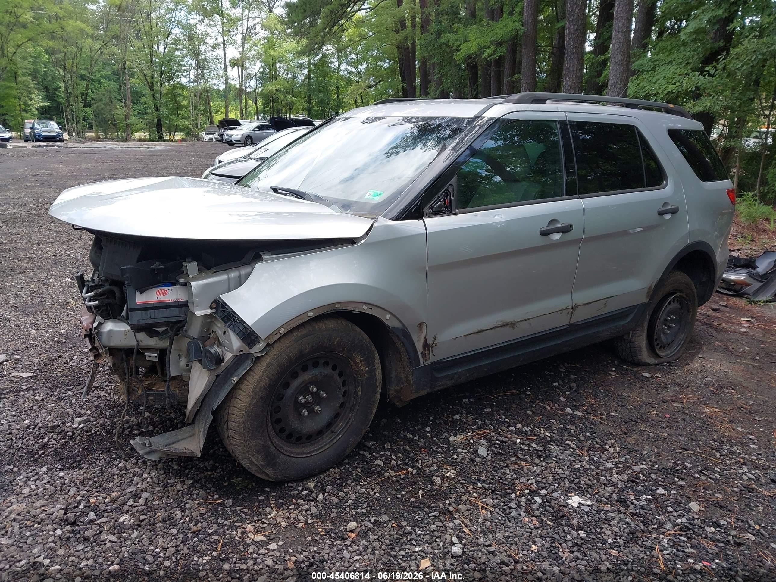 2013 Ford Explorer   Silver vin: 1FM5K8B86DGA71620