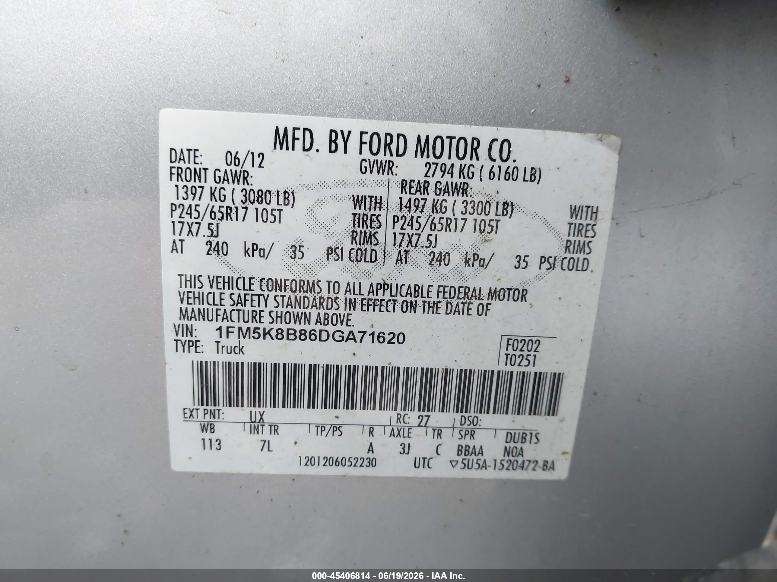2013 Ford Explorer   Silver vin: 1FM5K8B86DGA71620