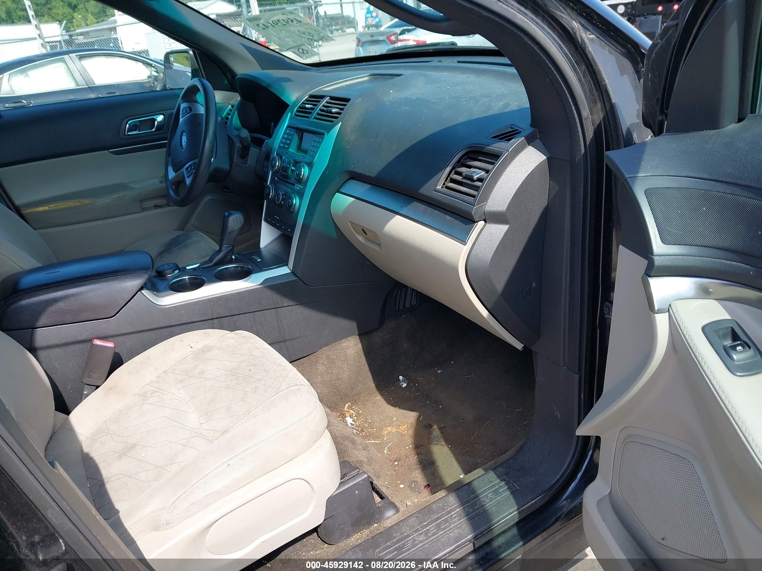 2014 Ford Explorer   Black vin: 1FM5K8B86EGA30227
