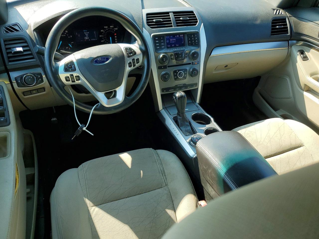 2014 Ford Explorer Silver vin: 1FM5K8B86EGA43513