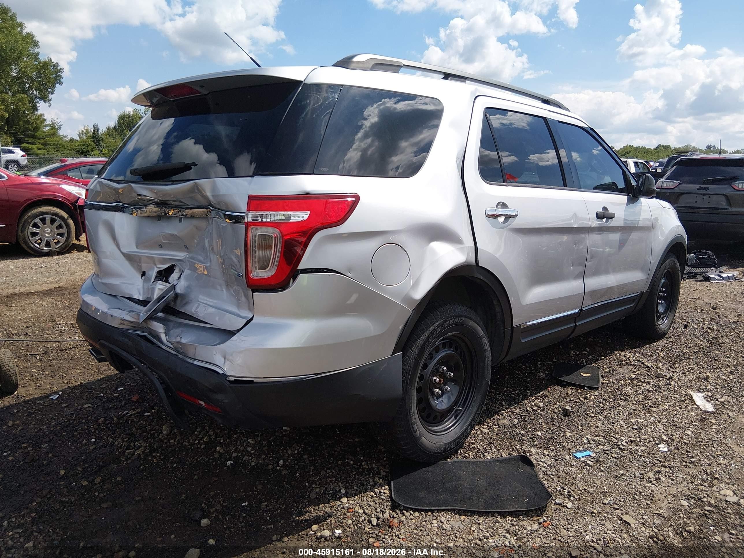 2014 Ford Explorer Silver vin: 1FM5K8B86EGA90816